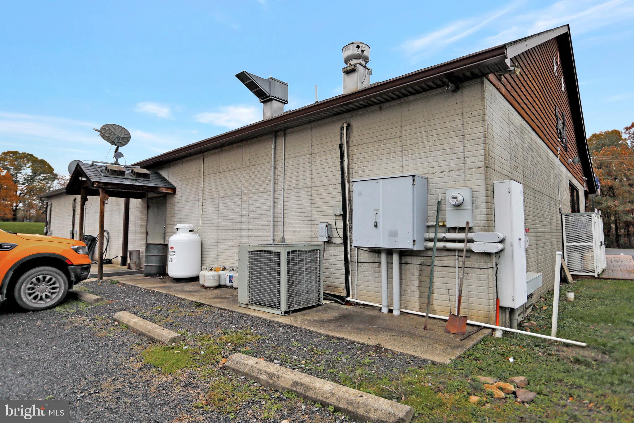 SPERRYS RUN - Commercial Sale