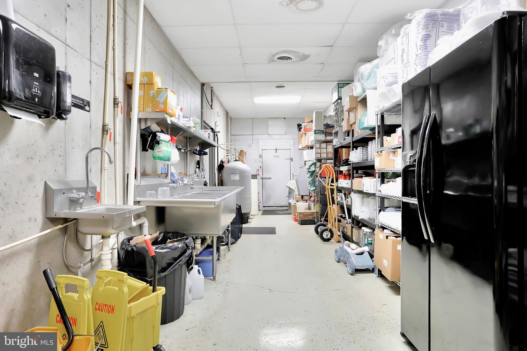 SPERRYS RUN - Commercial Sale