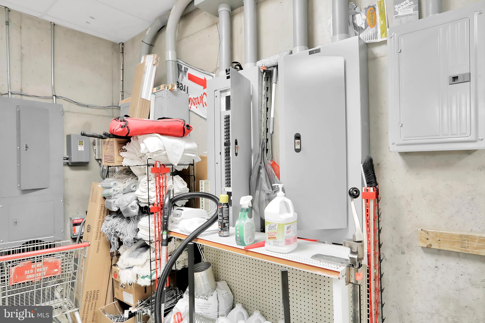 SPERRYS RUN - Commercial Sale