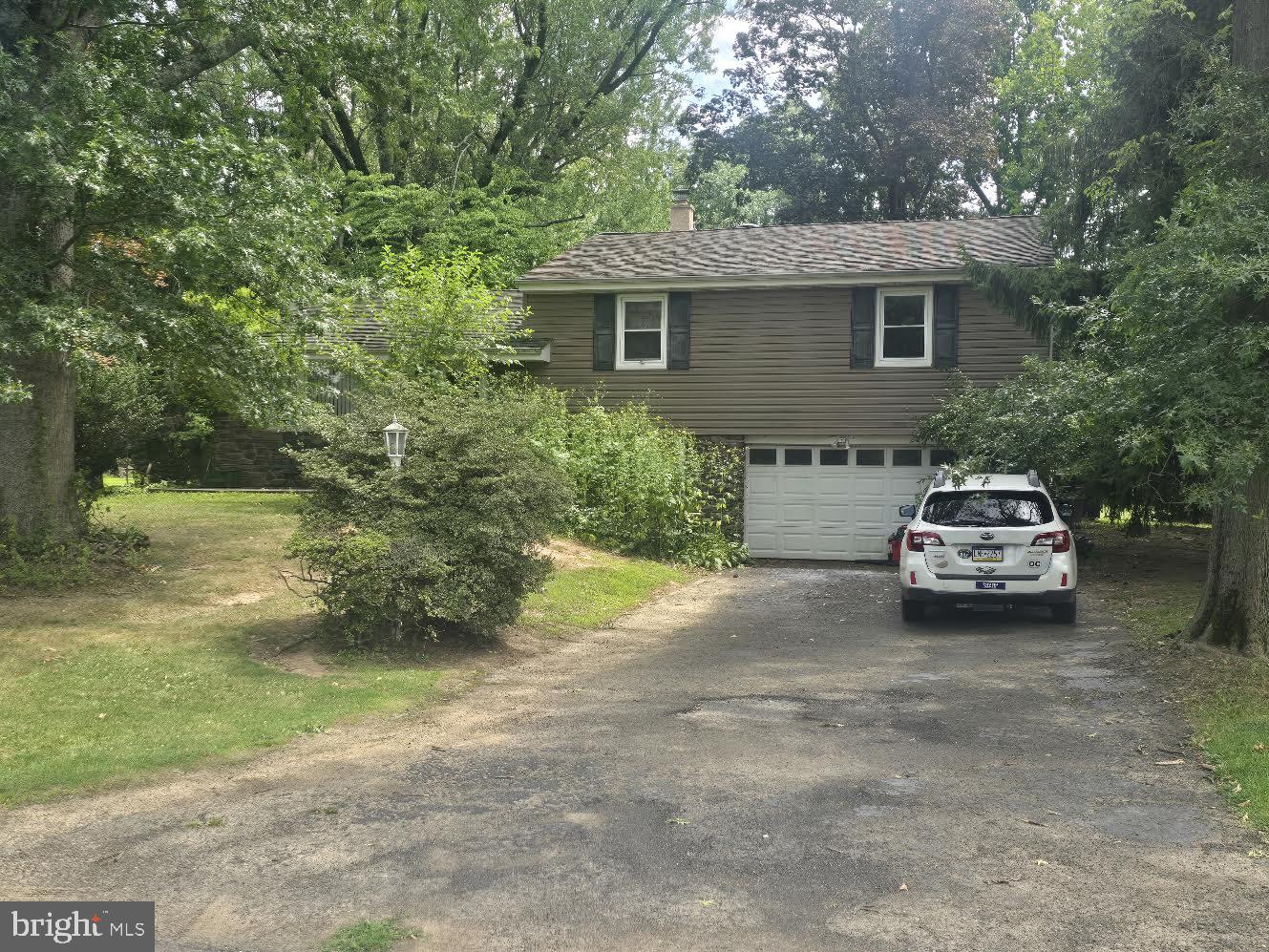 126 VALLEY DRIVE