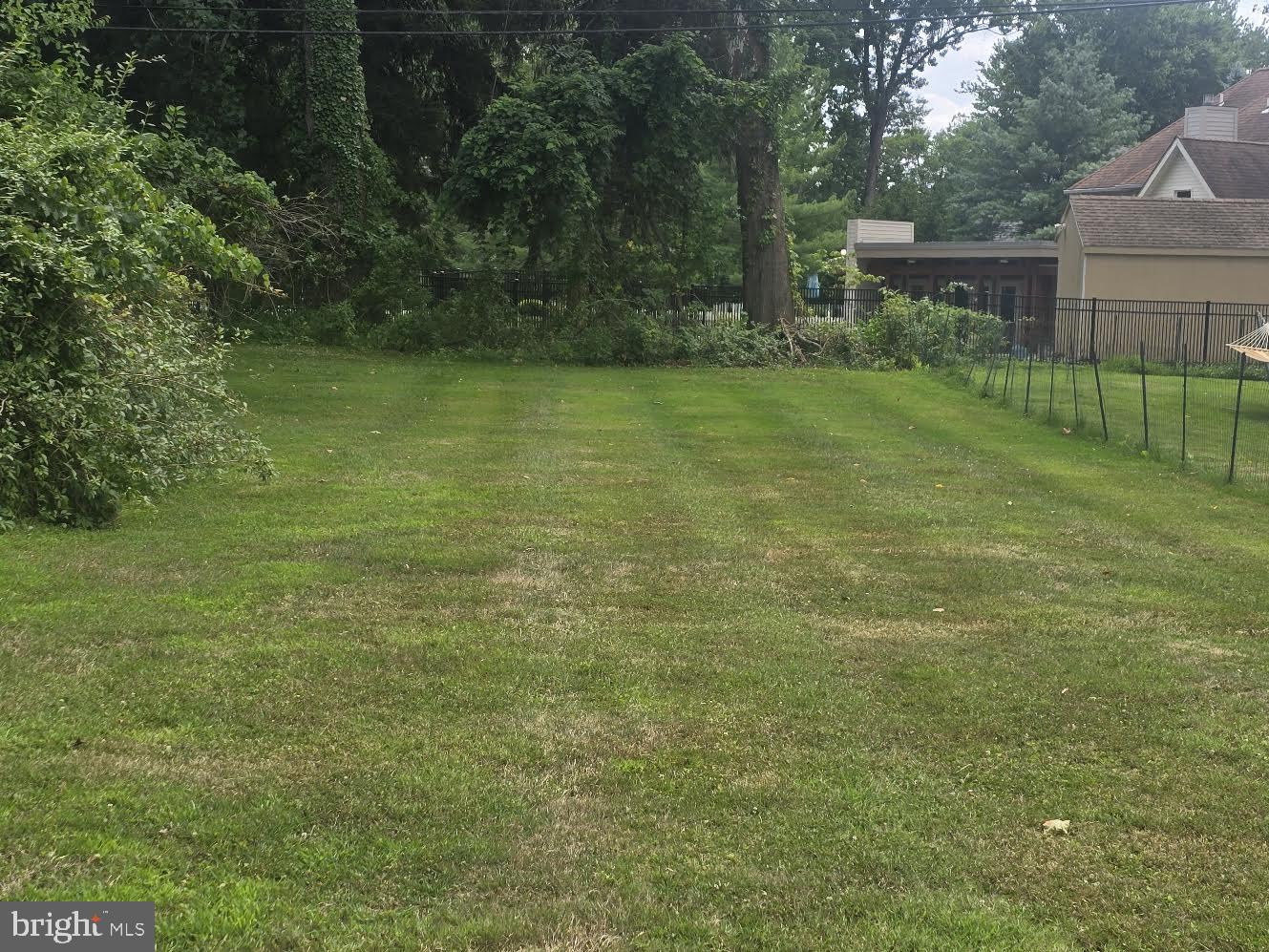 126 VALLEY DRIVE