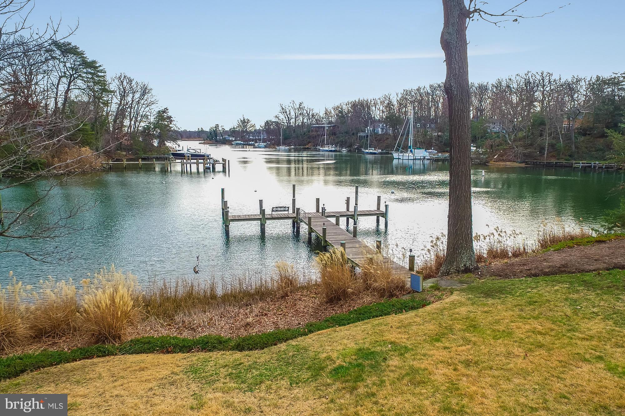 ANNAPOLIS ROADS - Residential