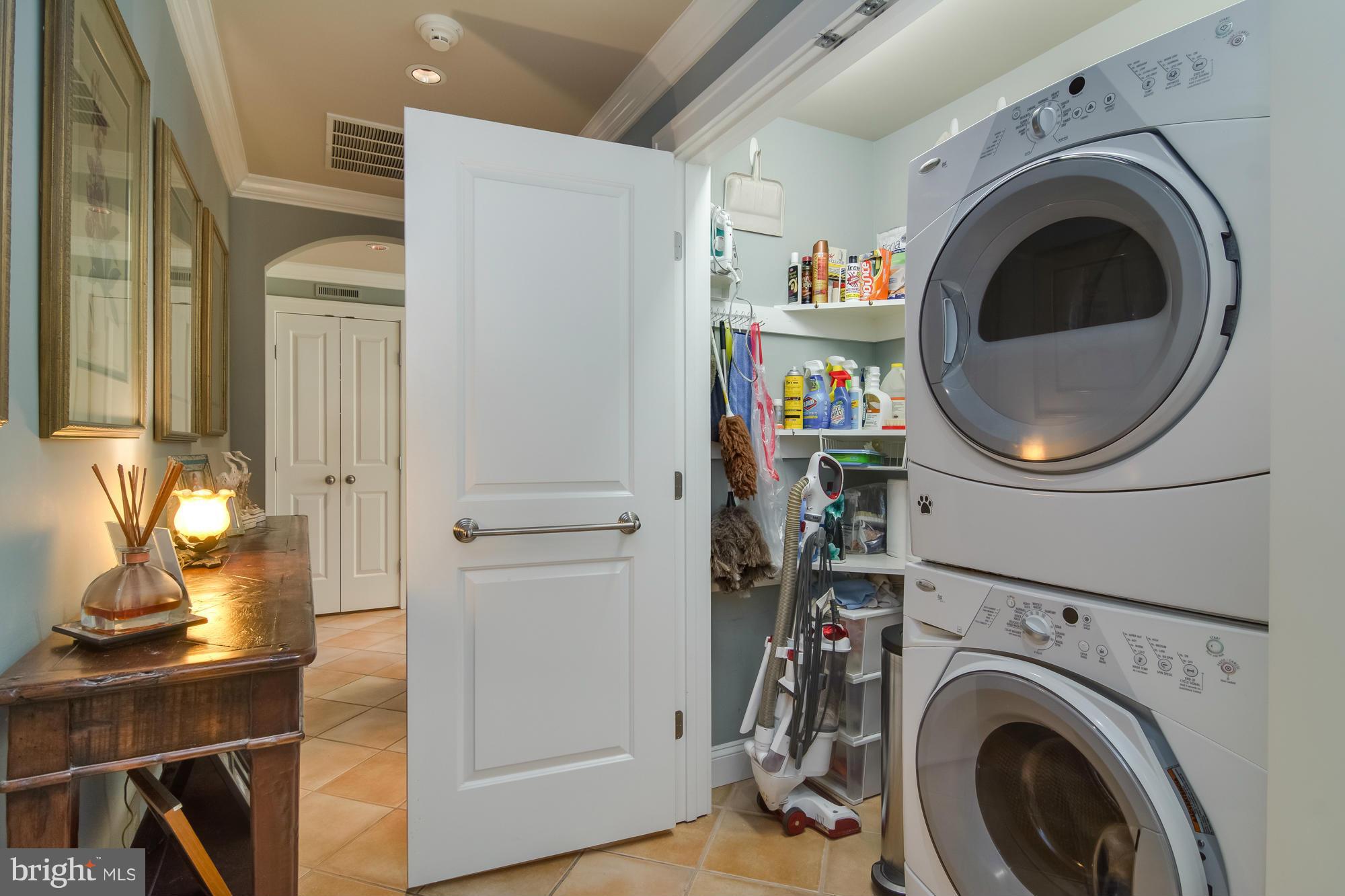 ANNAPOLIS ROADS - Residential