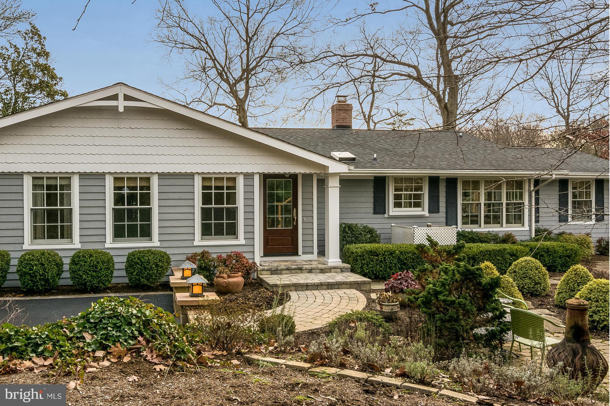 ANNAPOLIS ROADS - Residential