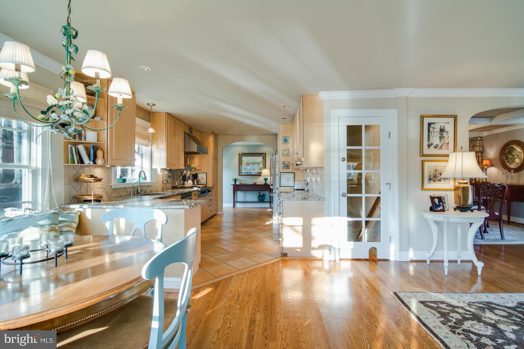 ANNAPOLIS ROADS - Residential