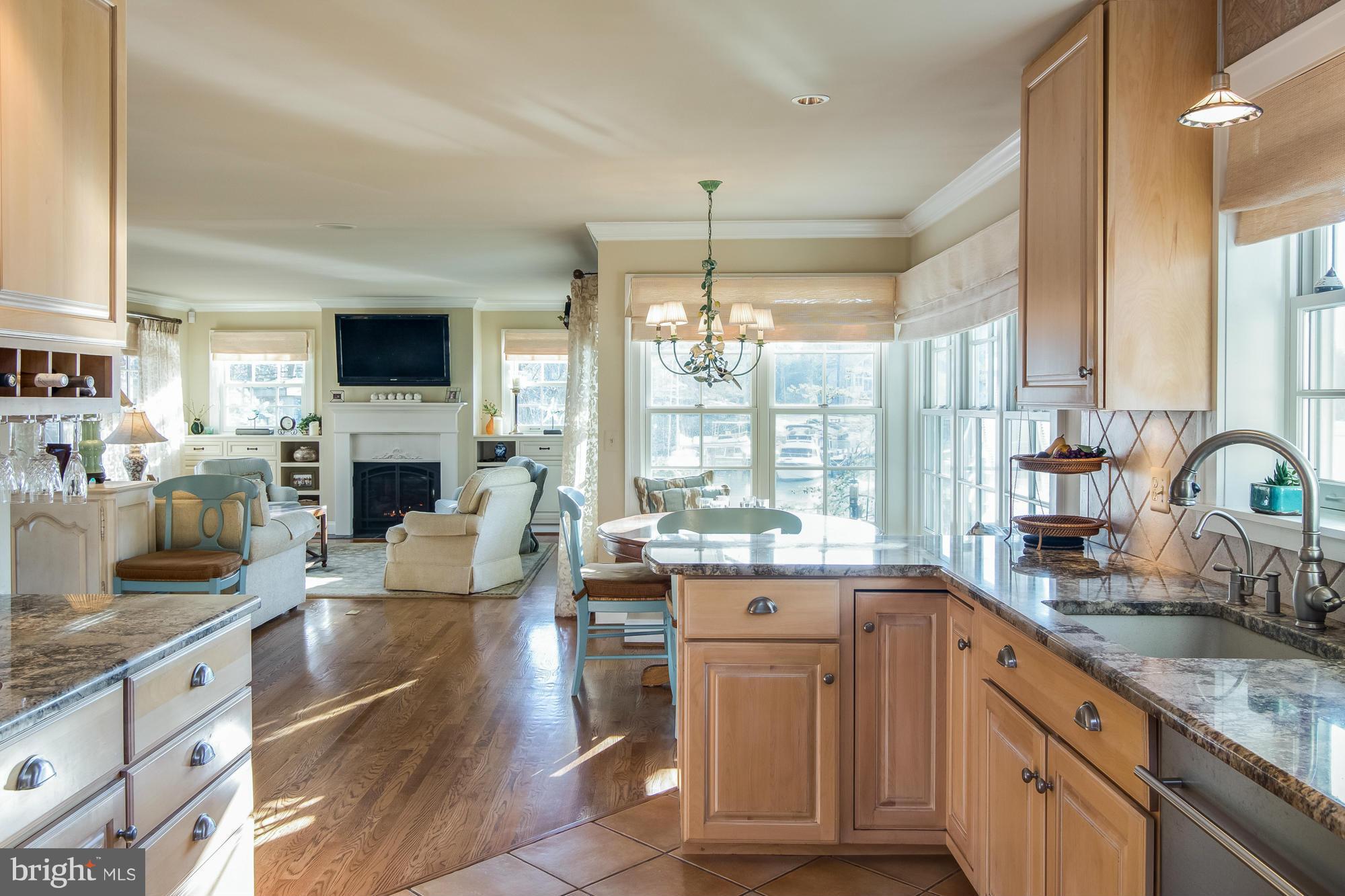 ANNAPOLIS ROADS - Residential