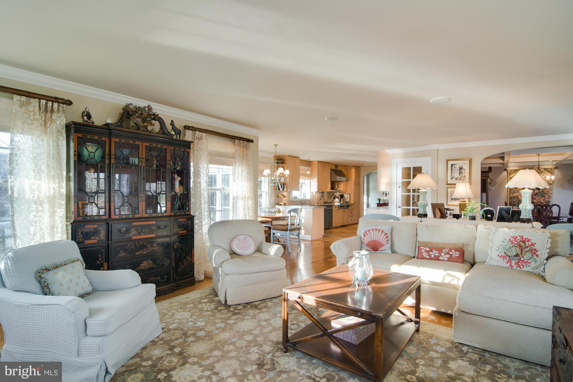 ANNAPOLIS ROADS - Residential