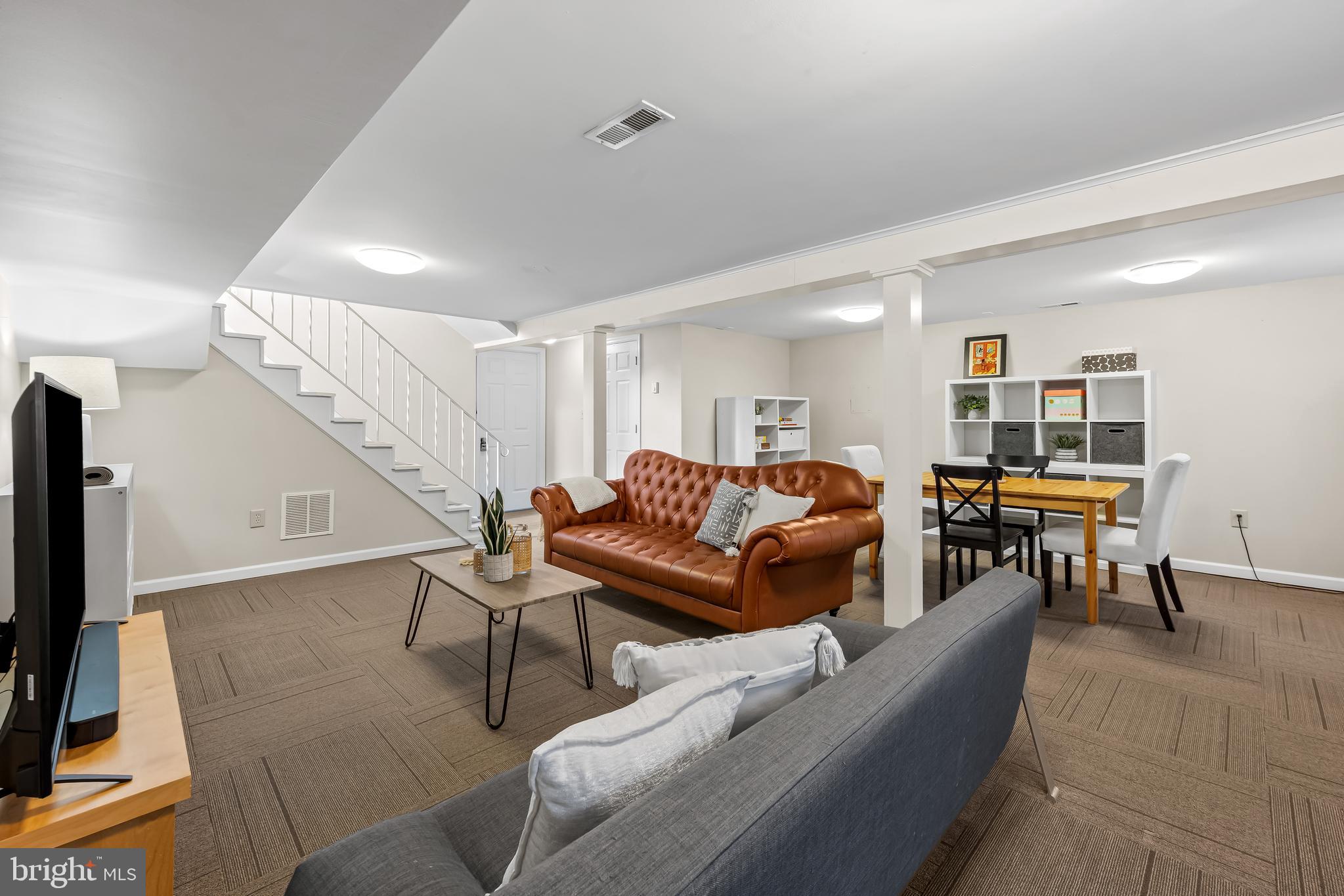 CRESSTON PARK - Residential