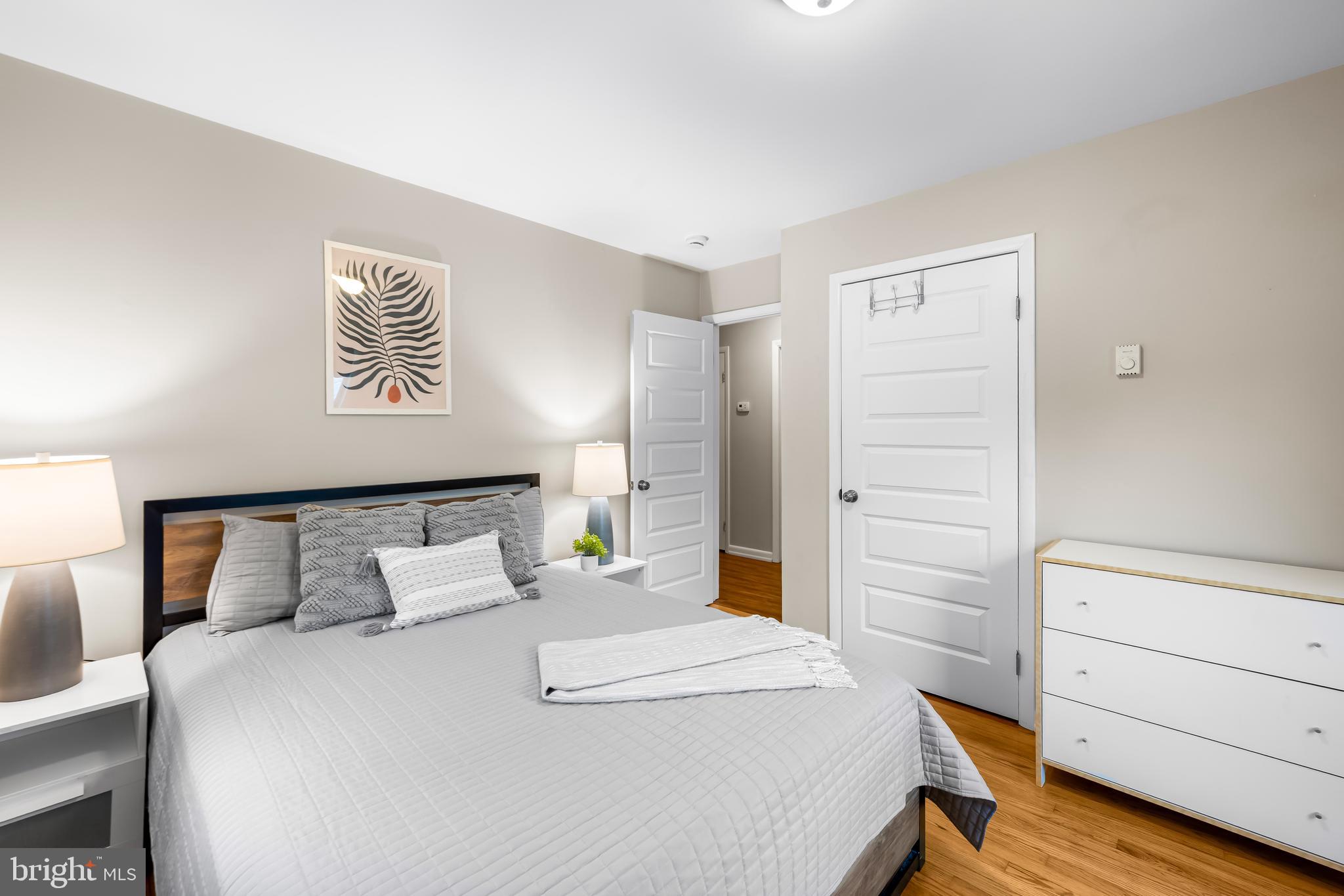 CRESSTON PARK - Residential