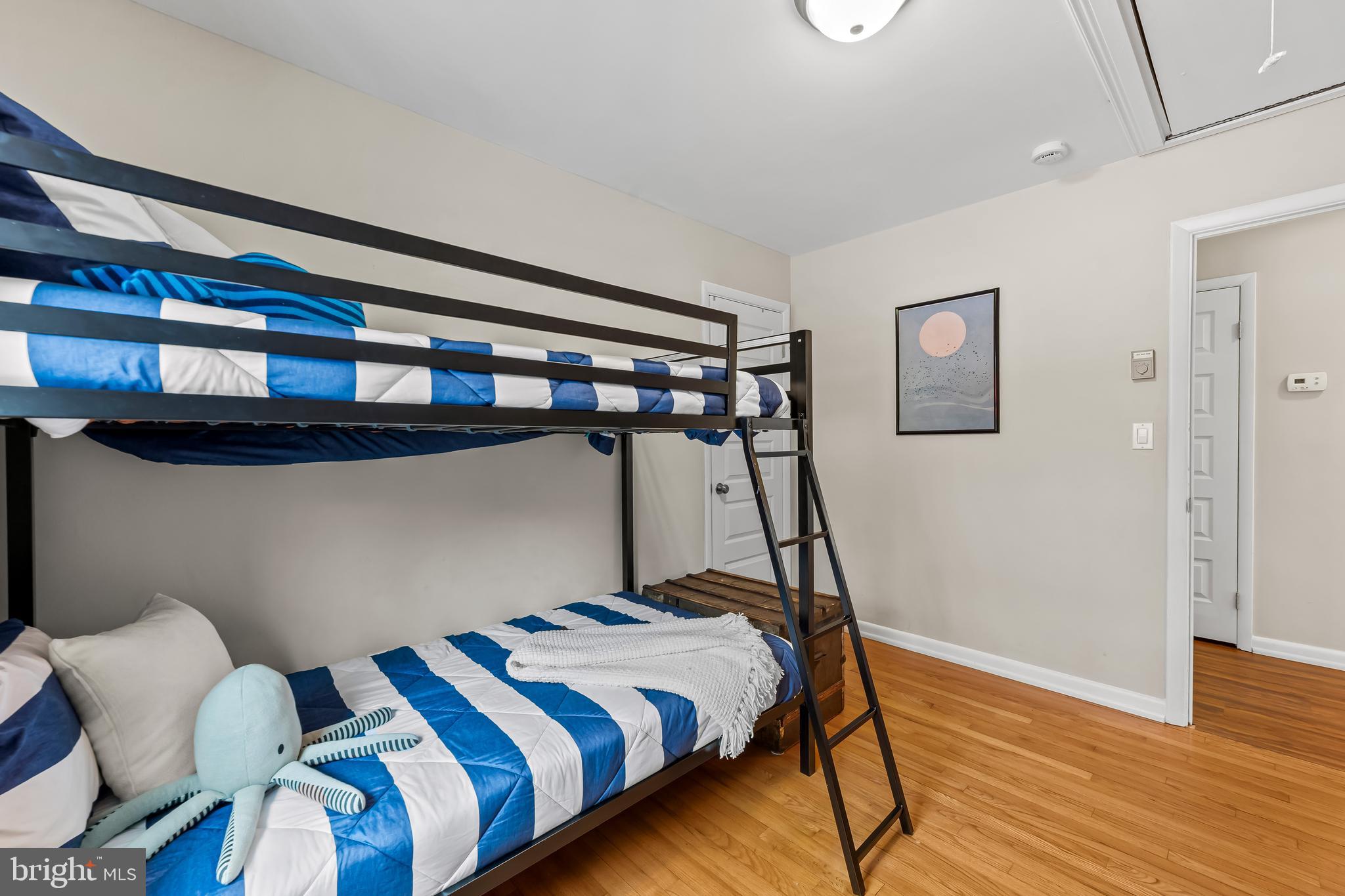 CRESSTON PARK - Residential