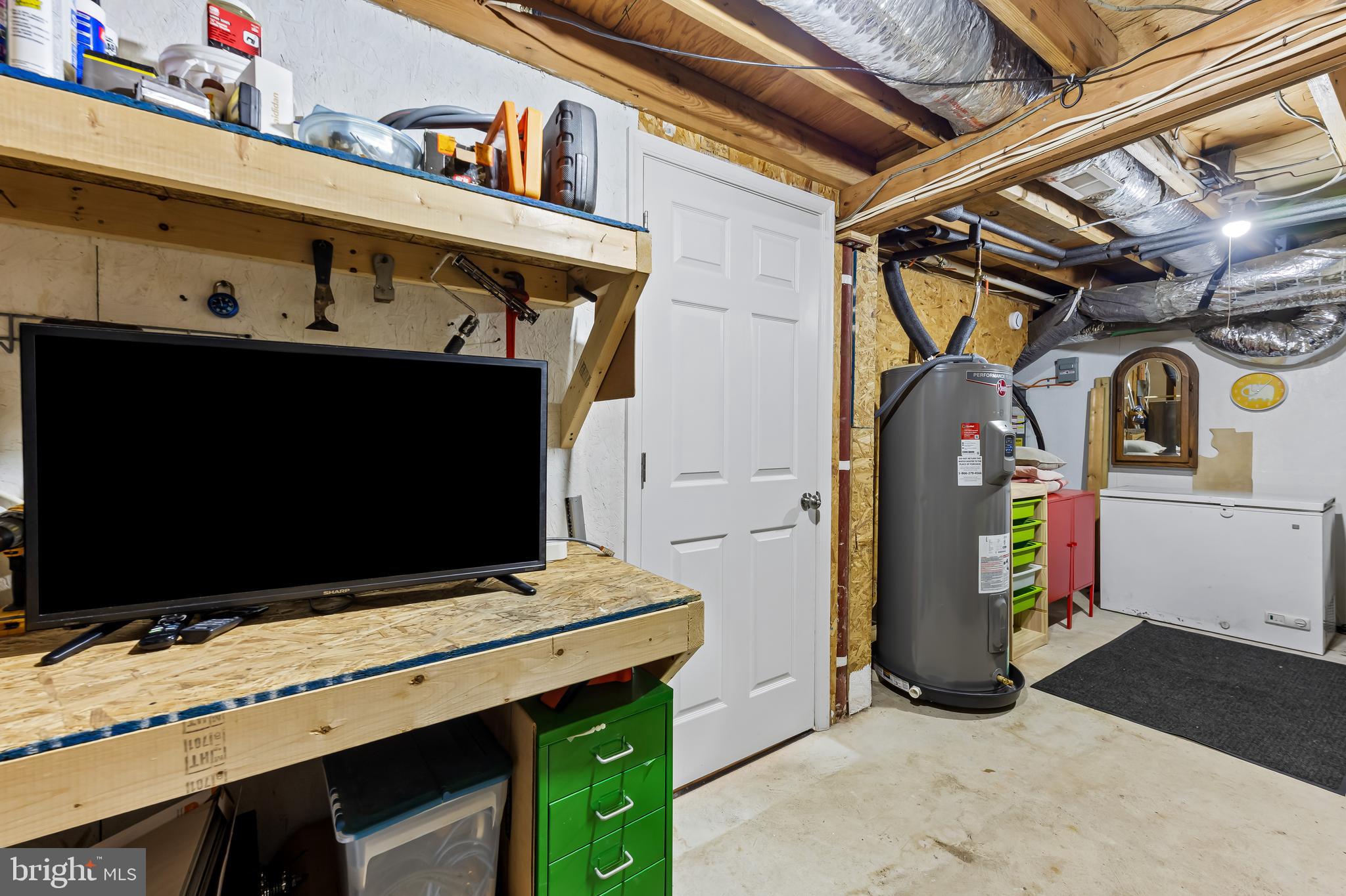 CRESSTON PARK - Residential