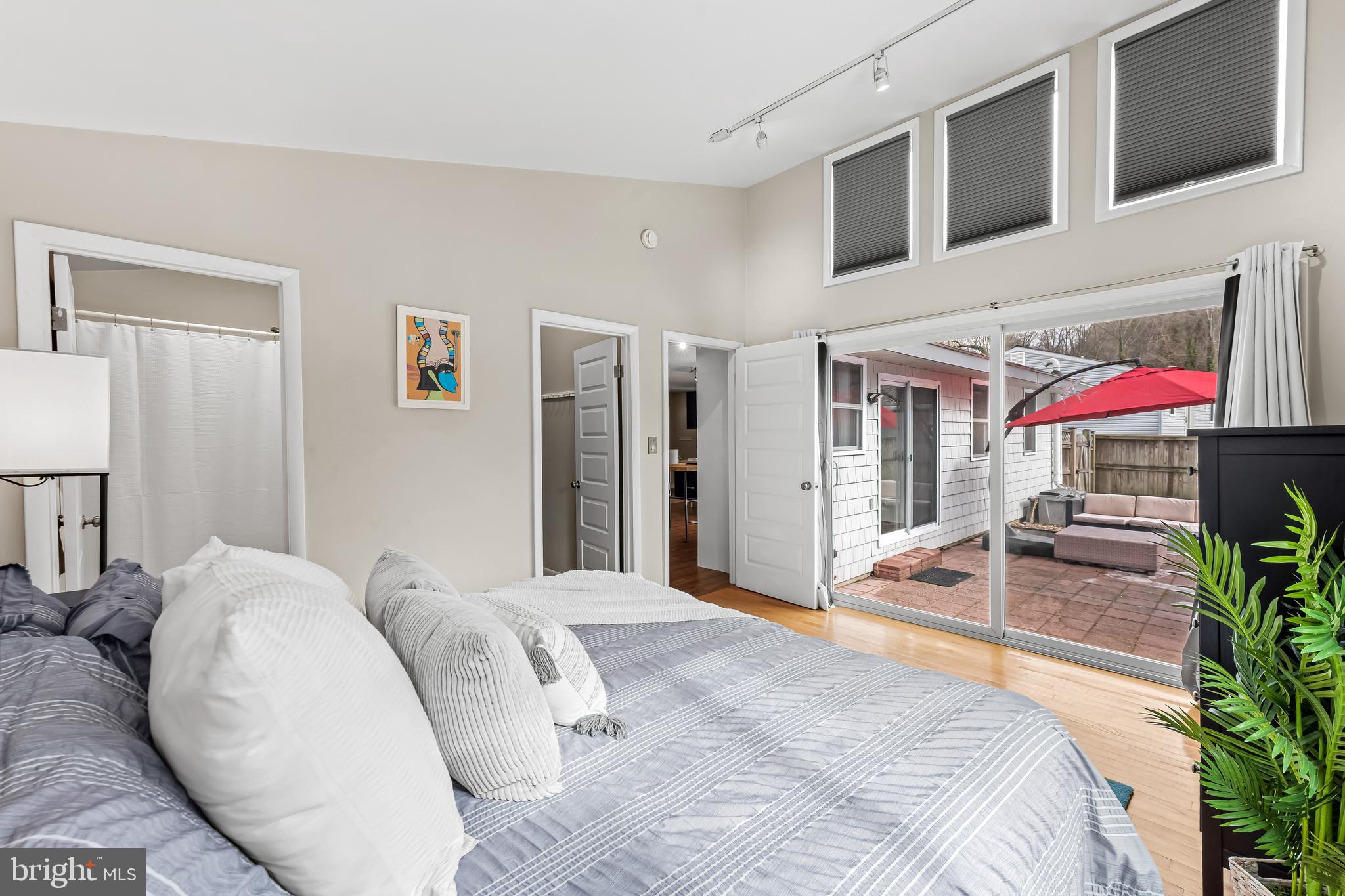 CRESSTON PARK - Residential