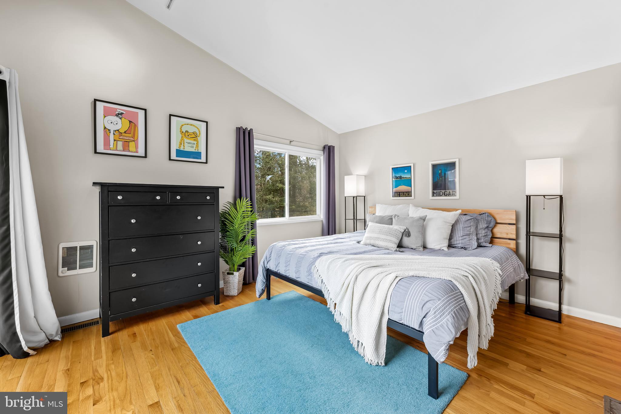 CRESSTON PARK - Residential