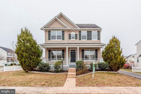 Photo of 13201 Daldownie Court, BRISTOW, VA 20136 (MLS # VAPW2113628)