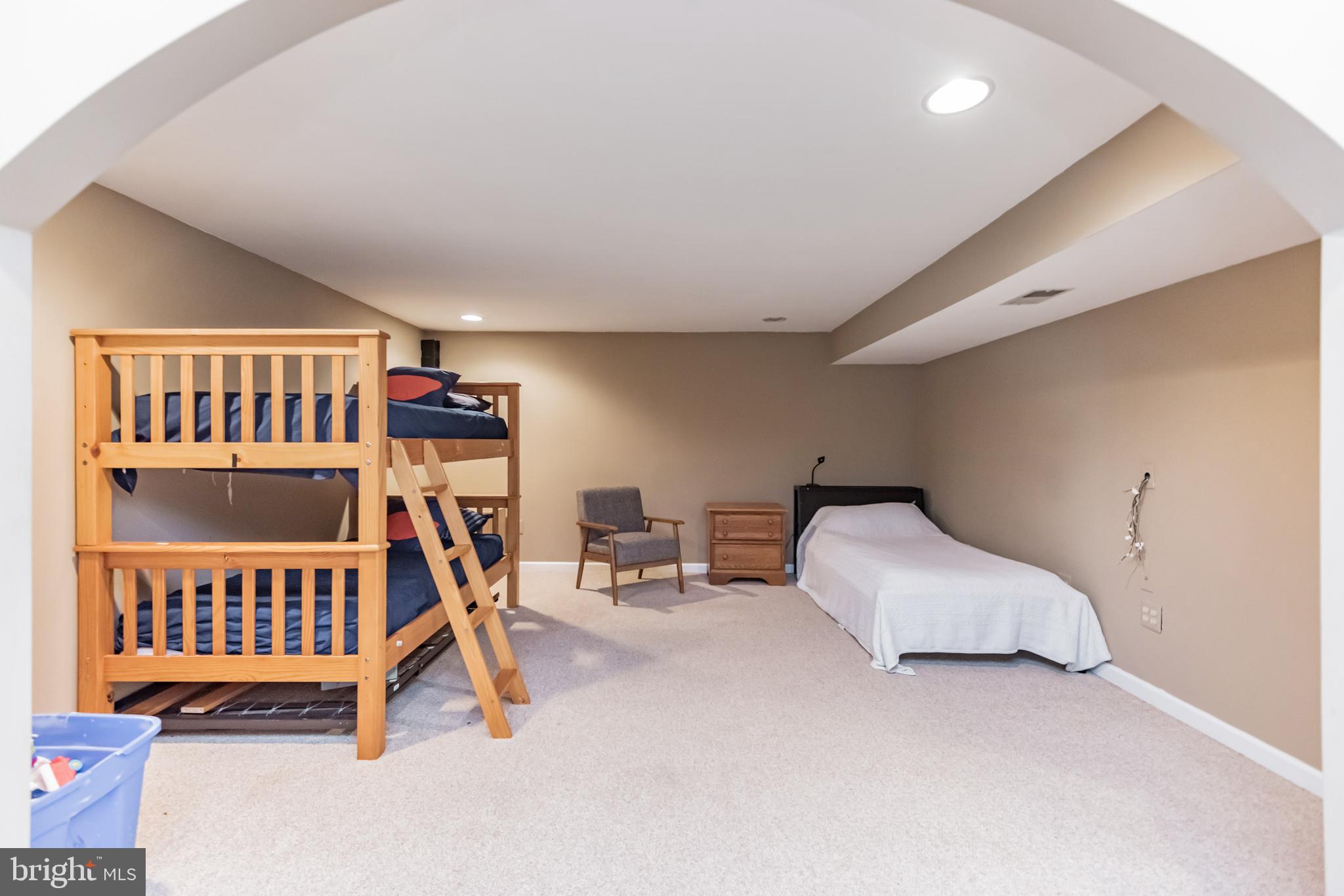 CHAPMAN FARM - Residential