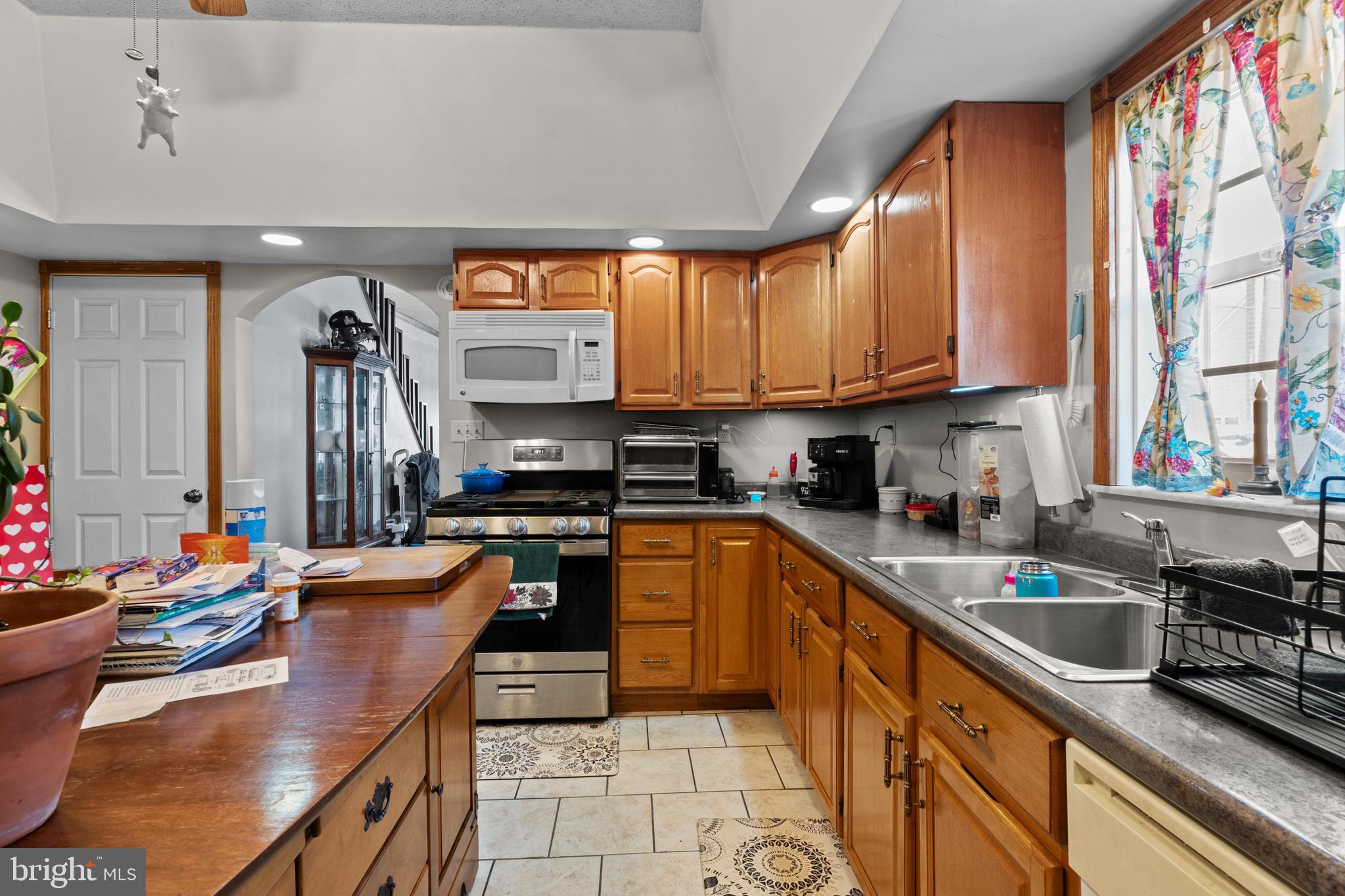 POTTSVILLE - Residential