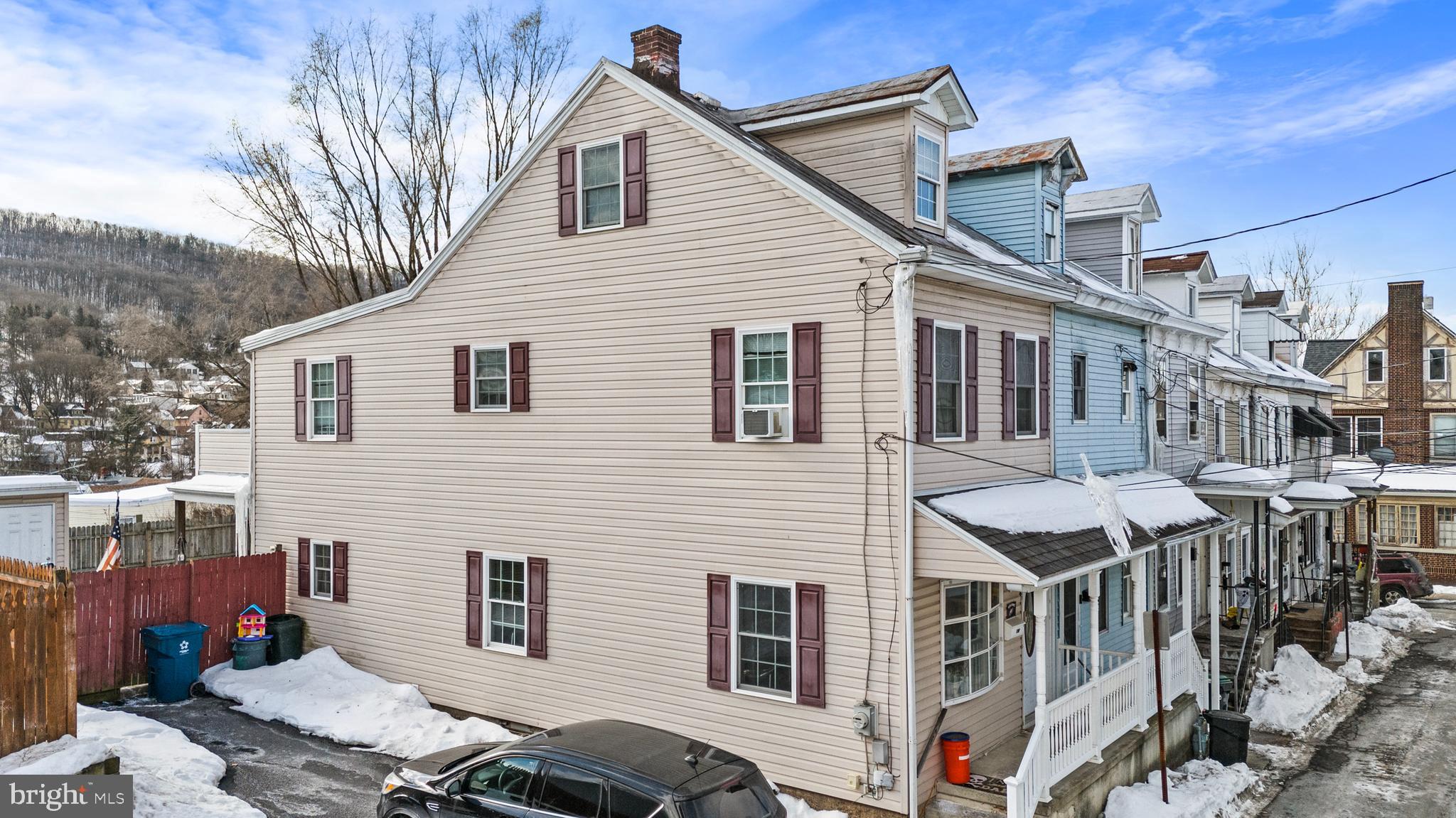 POTTSVILLE - Residential