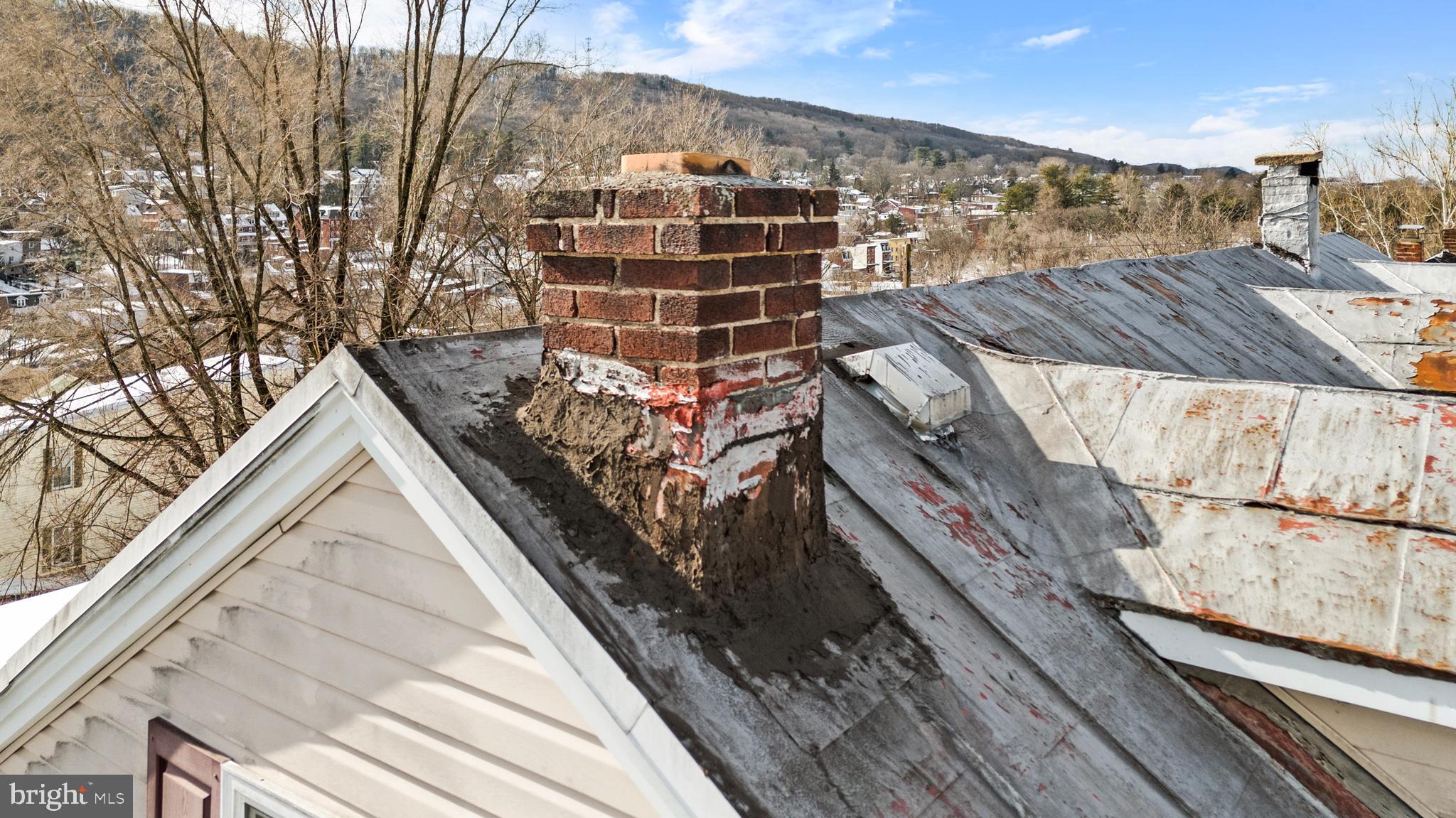 POTTSVILLE - Residential