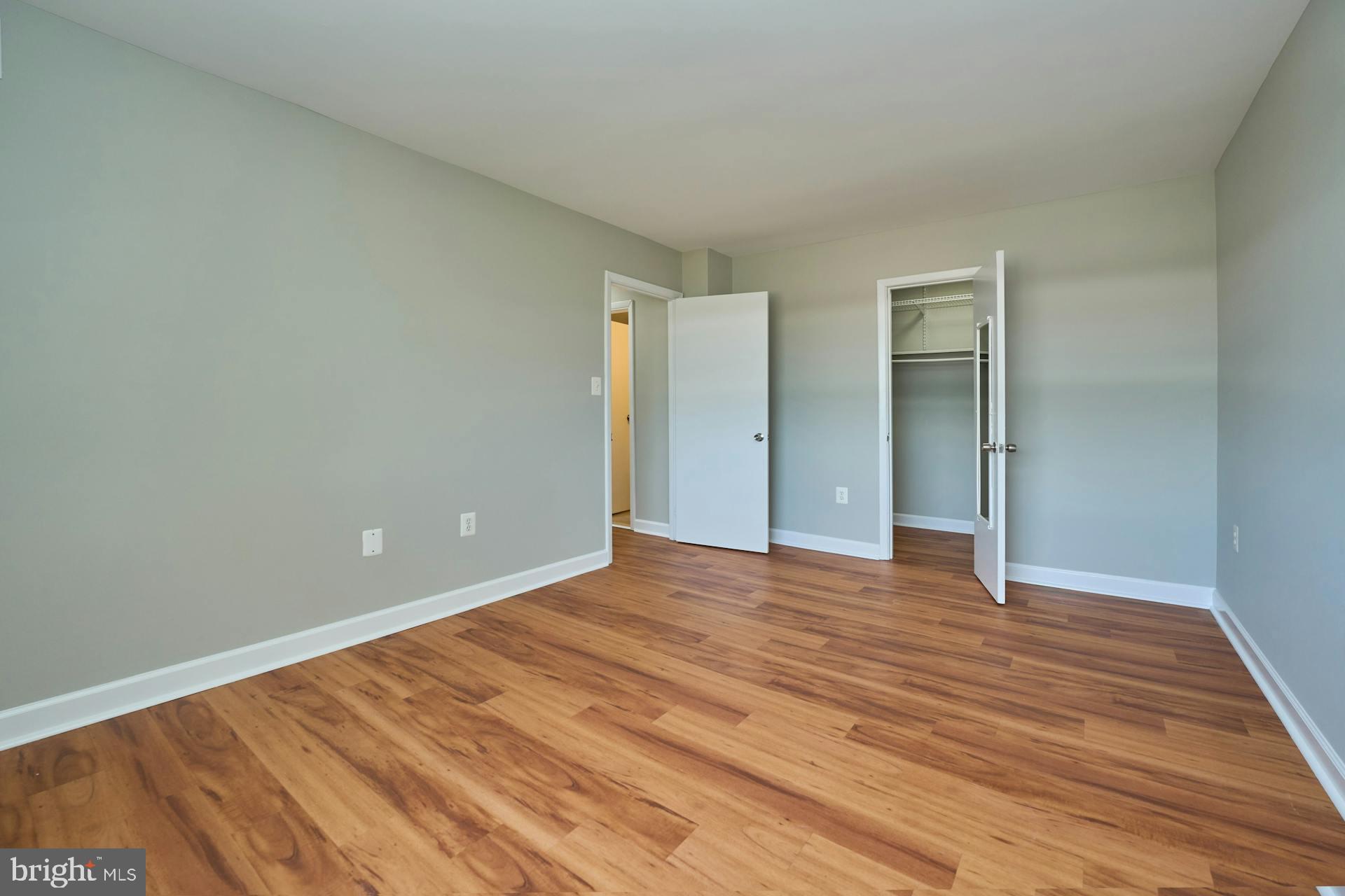 OCCOQUAN RIDGE CONDO - Residential