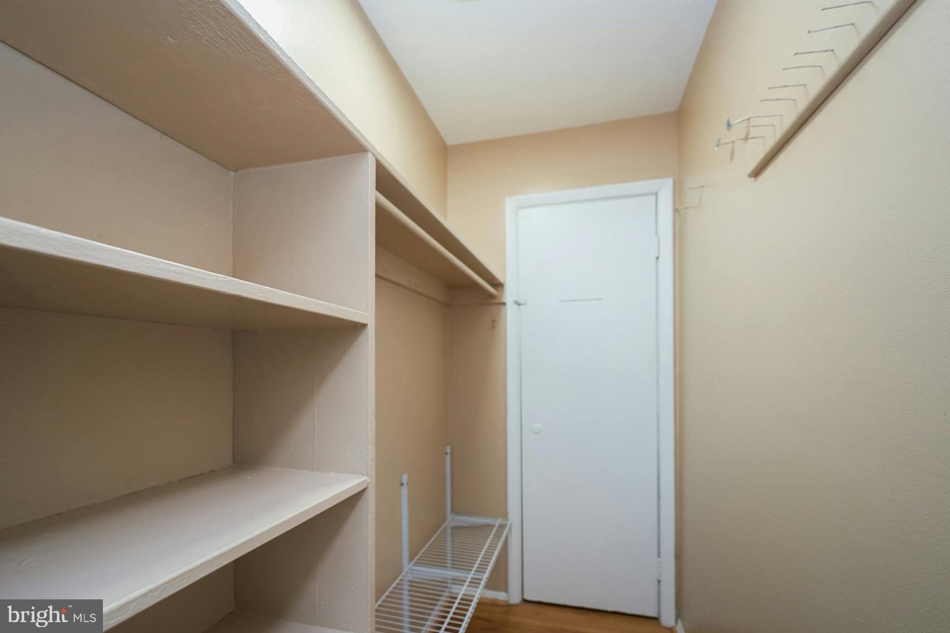 OCCOQUAN RIDGE CONDO - Residential