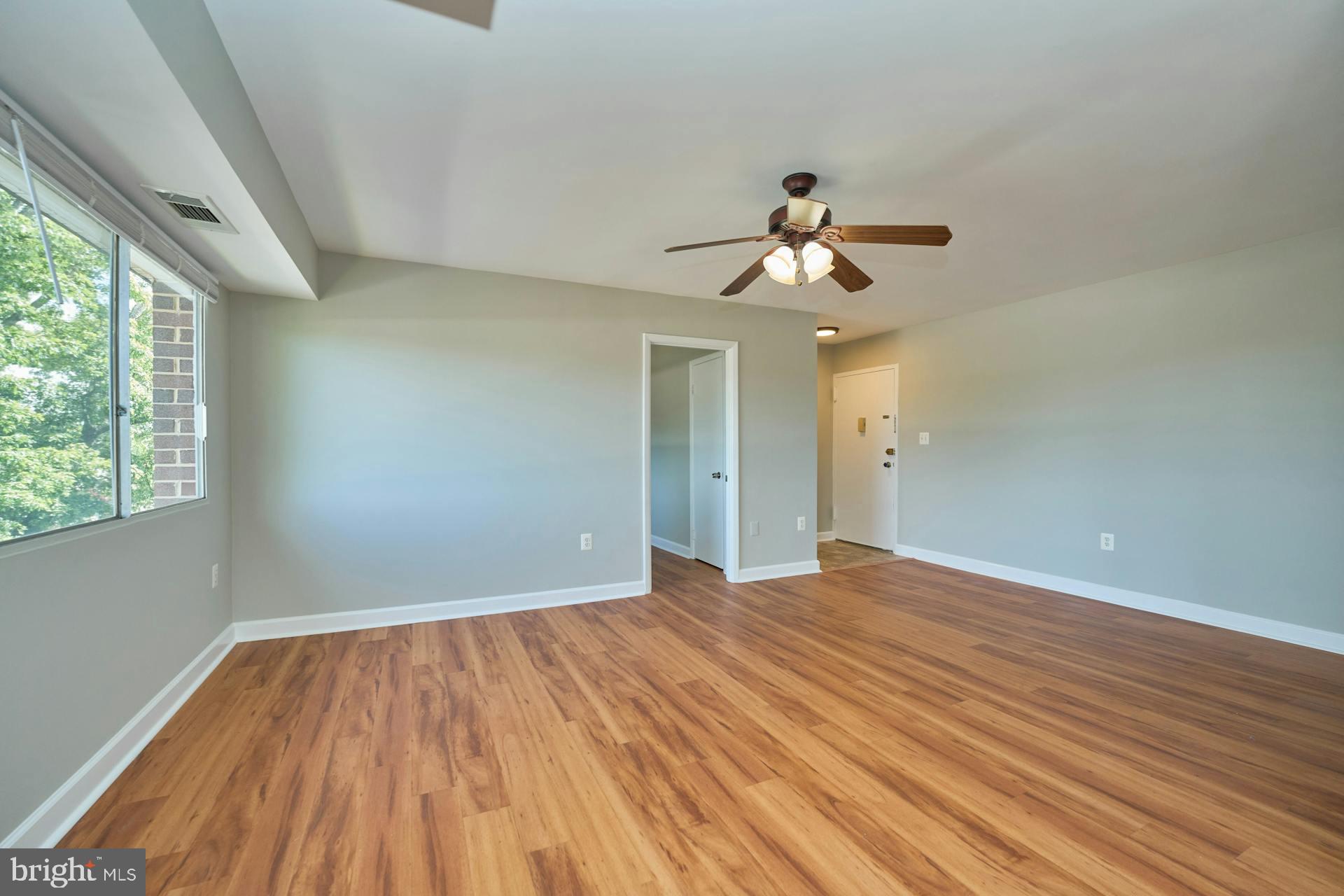 OCCOQUAN RIDGE CONDO - Residential