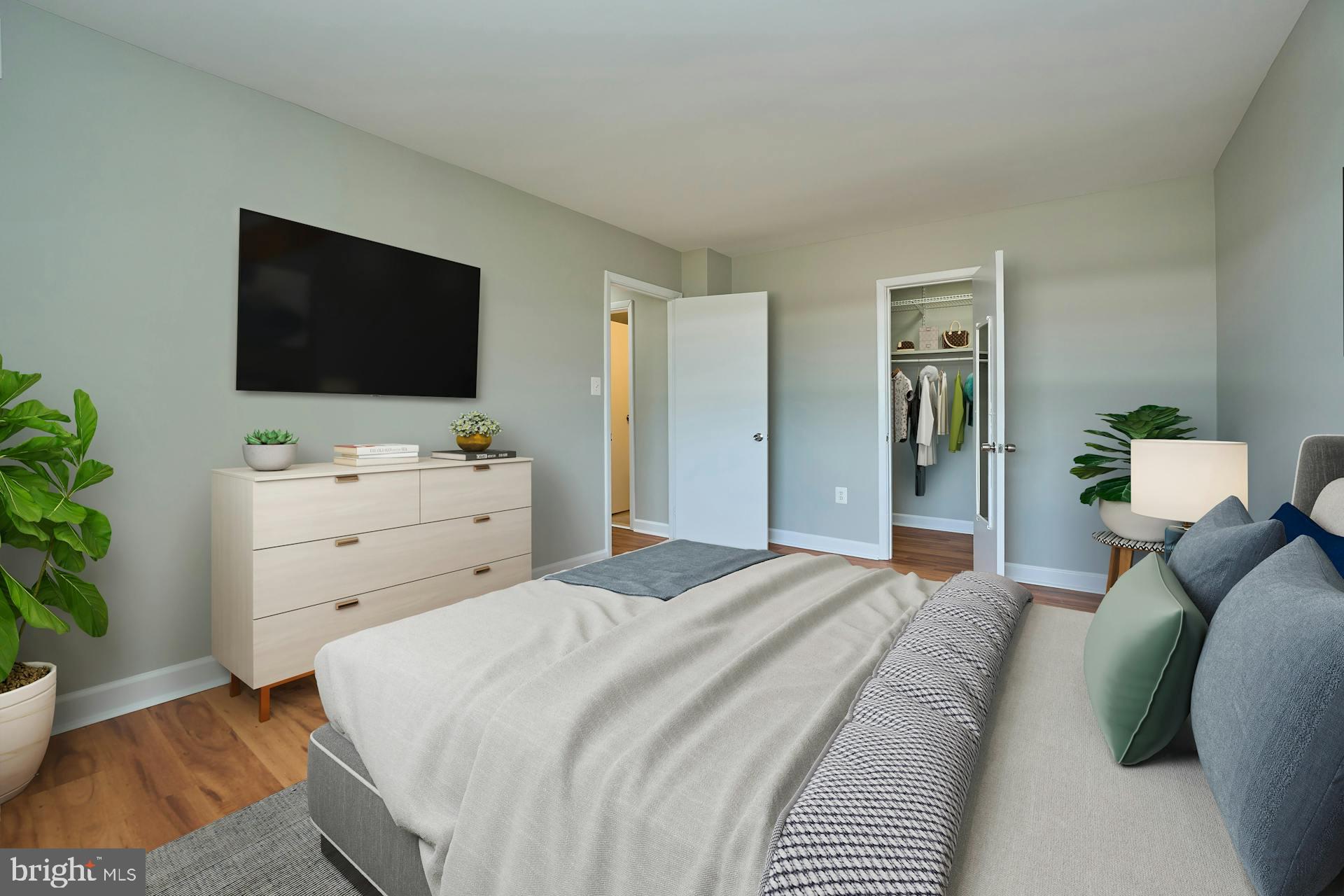 OCCOQUAN RIDGE CONDO - Residential