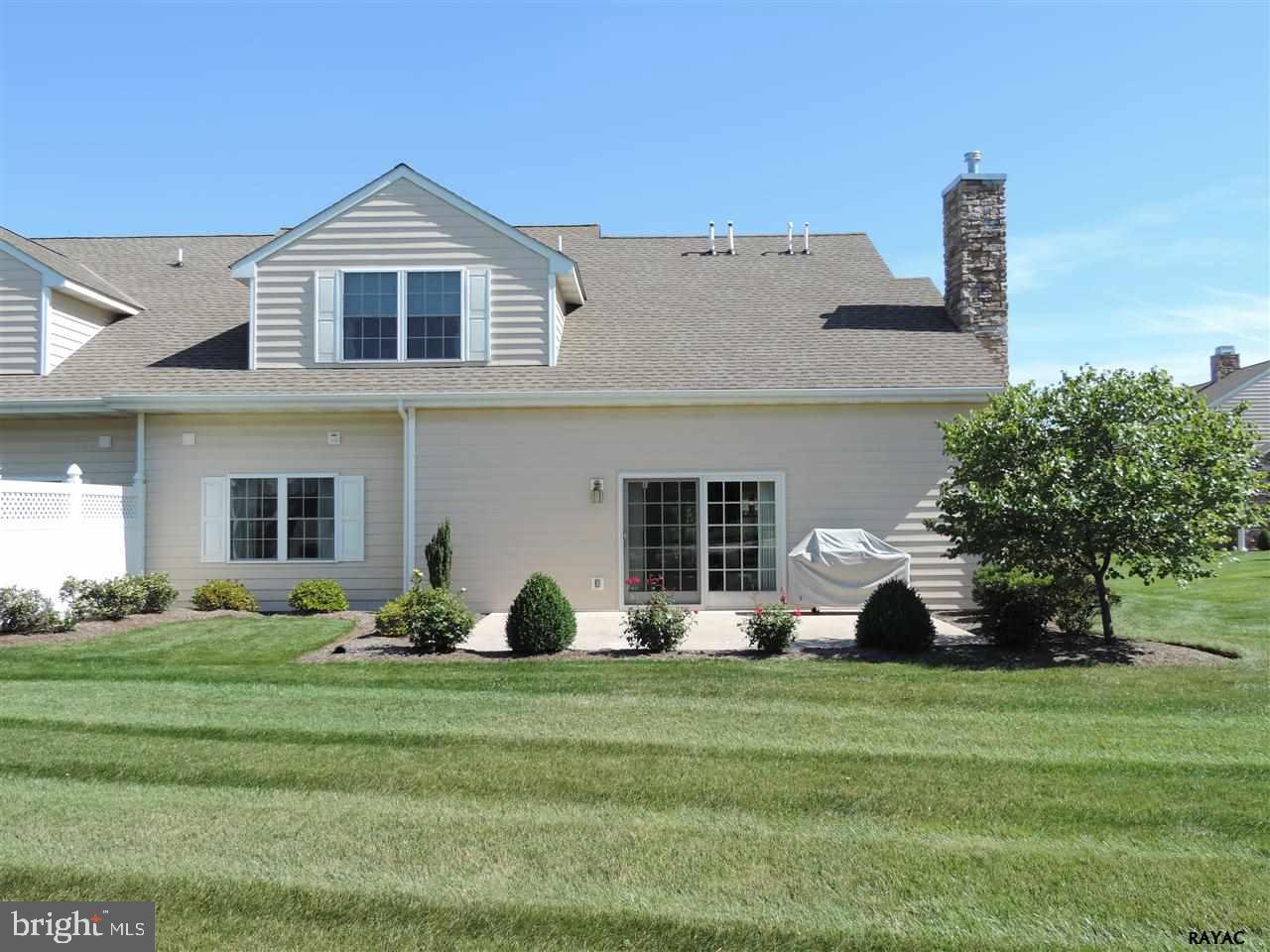 SPRING MEADOWS - Residential