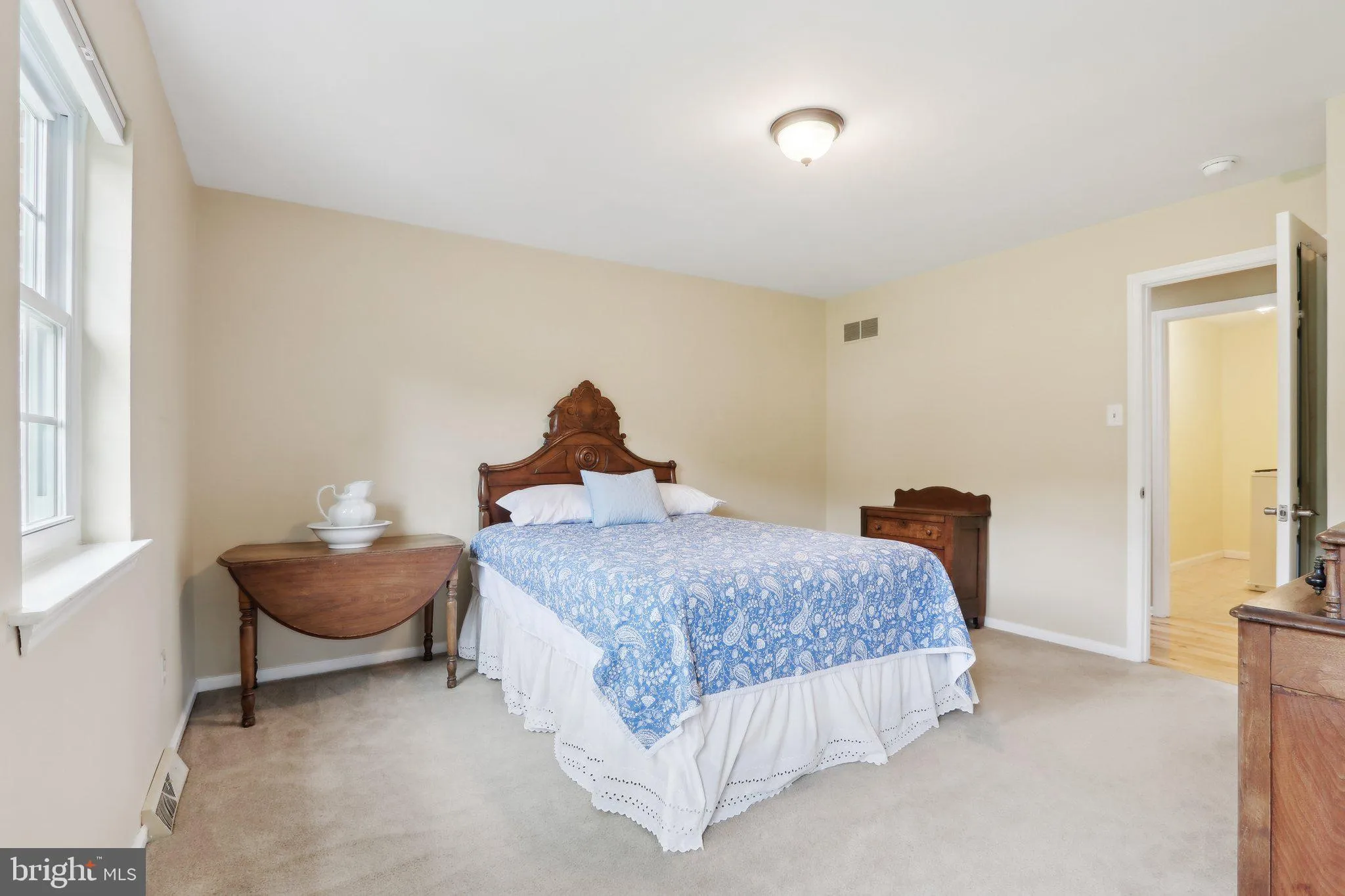 Fort Washington, Pennsylvania 19034, United States, 4 Bedrooms Bedrooms, ,3 BathroomsBathrooms,Residential,Contingent,130045