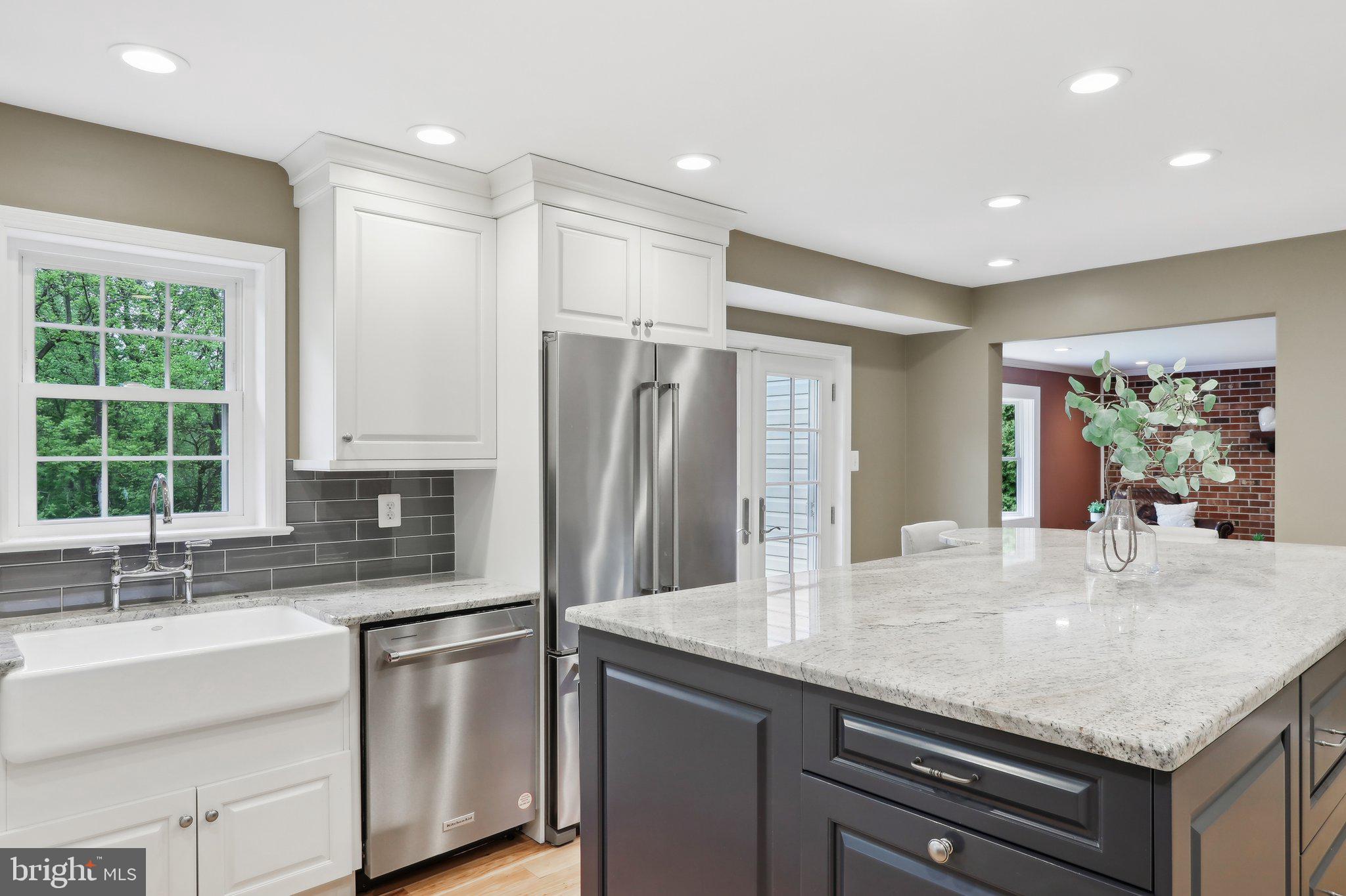 FORT WASHINGTON - Residential