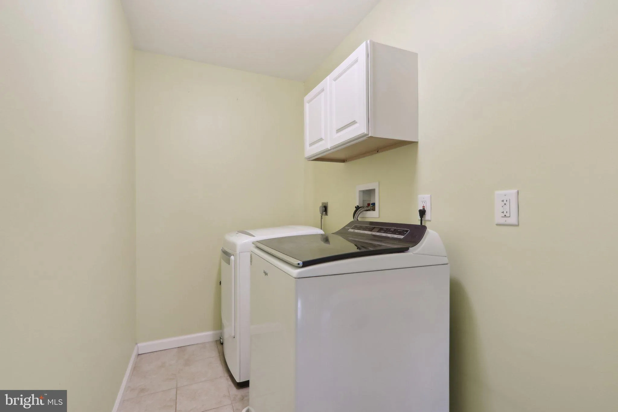 Fort Washington, Pennsylvania 19034, United States, 4 Bedrooms Bedrooms, ,3 BathroomsBathrooms,Residential,Contingent,130045