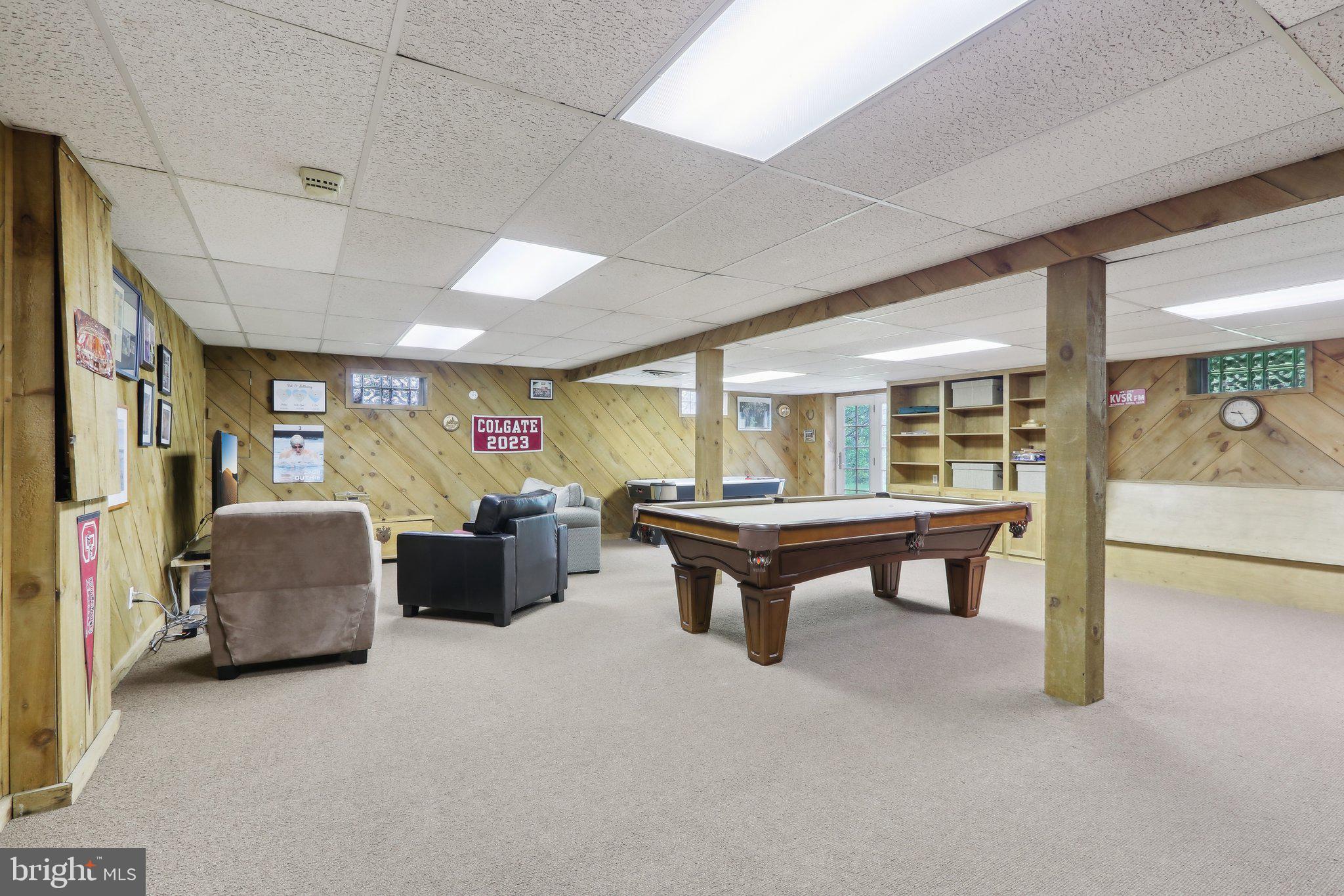 FORT WASHINGTON - Residential