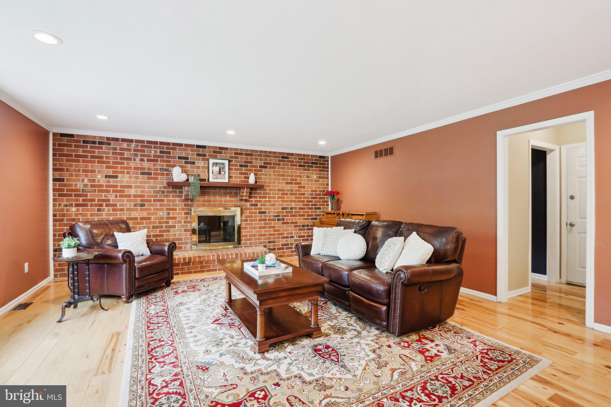 FORT WASHINGTON - Residential