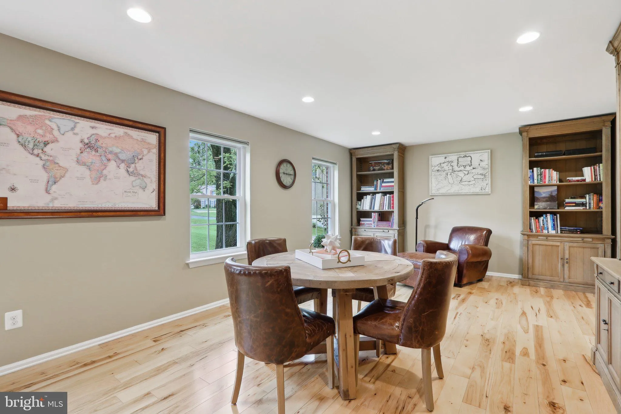 Fort Washington, Pennsylvania 19034, United States, 4 Bedrooms Bedrooms, ,3 BathroomsBathrooms,Residential,Contingent,130045