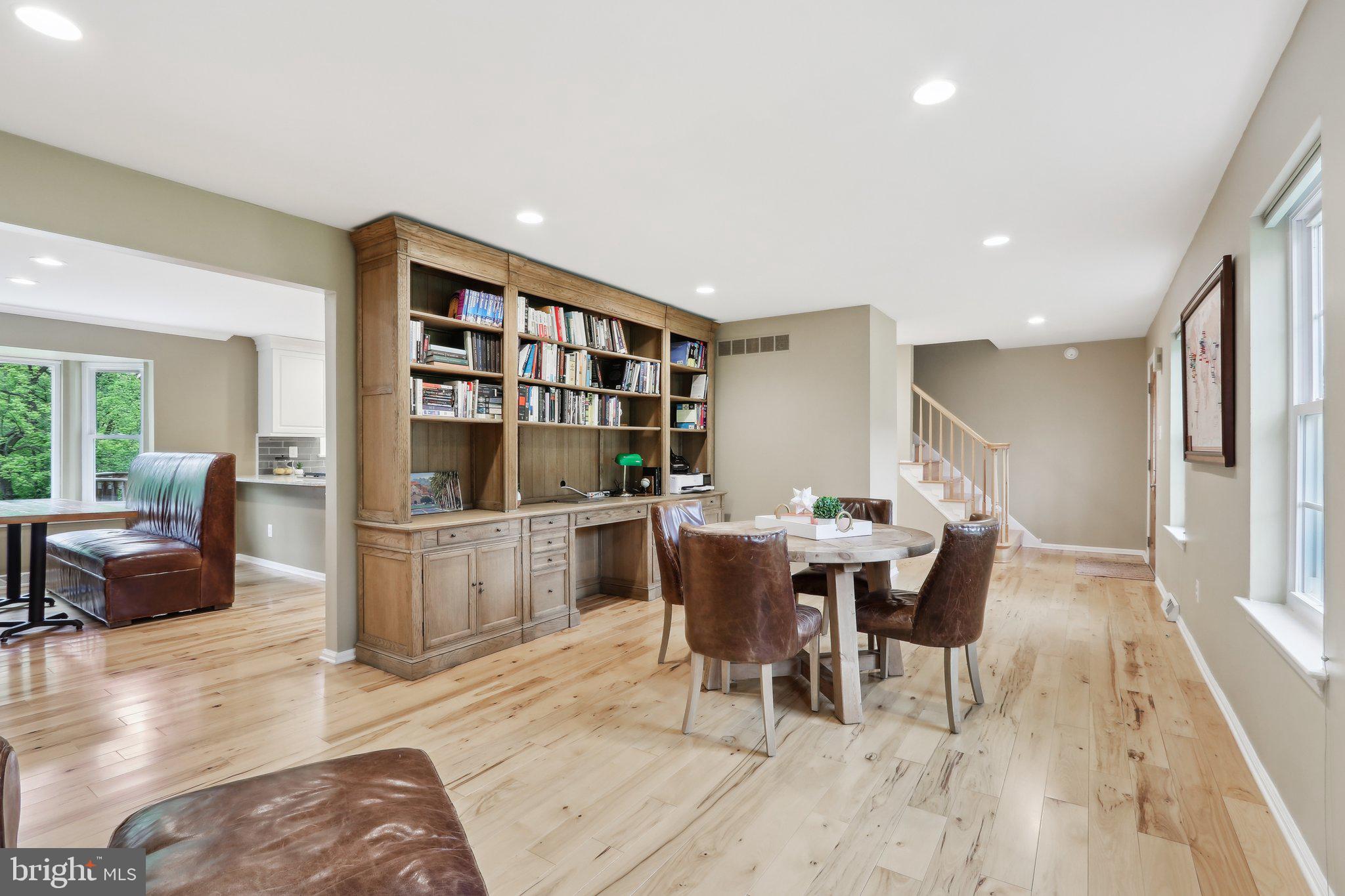 FORT WASHINGTON - Residential