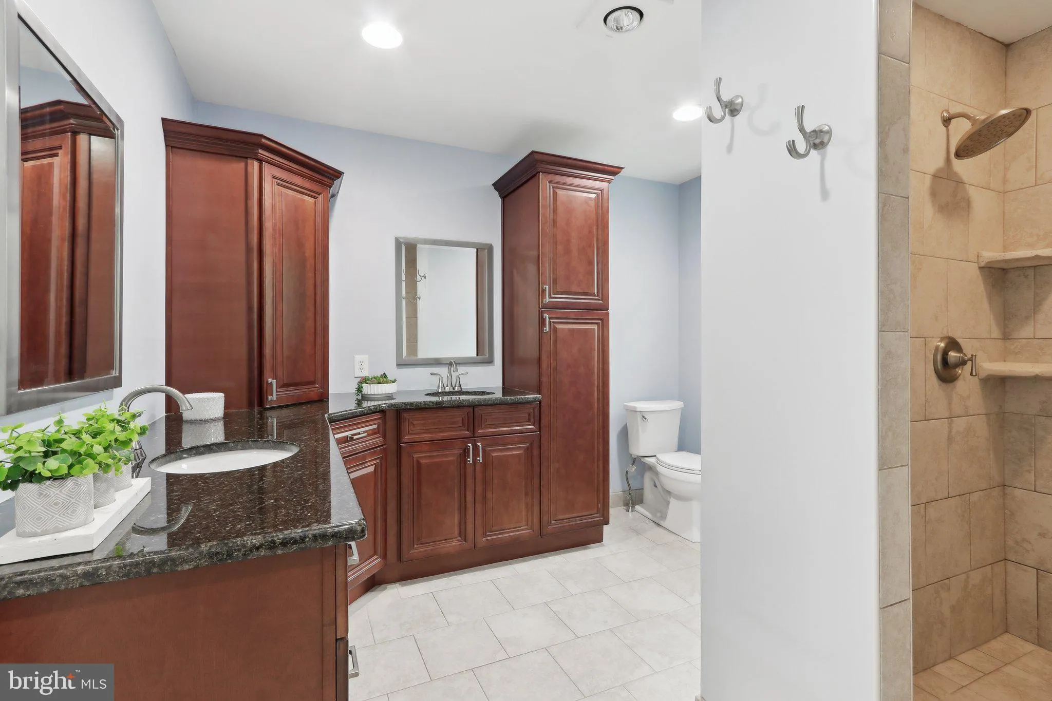 Fort Washington, Pennsylvania 19034, United States, 4 Bedrooms Bedrooms, ,3 BathroomsBathrooms,Residential,Contingent,130045