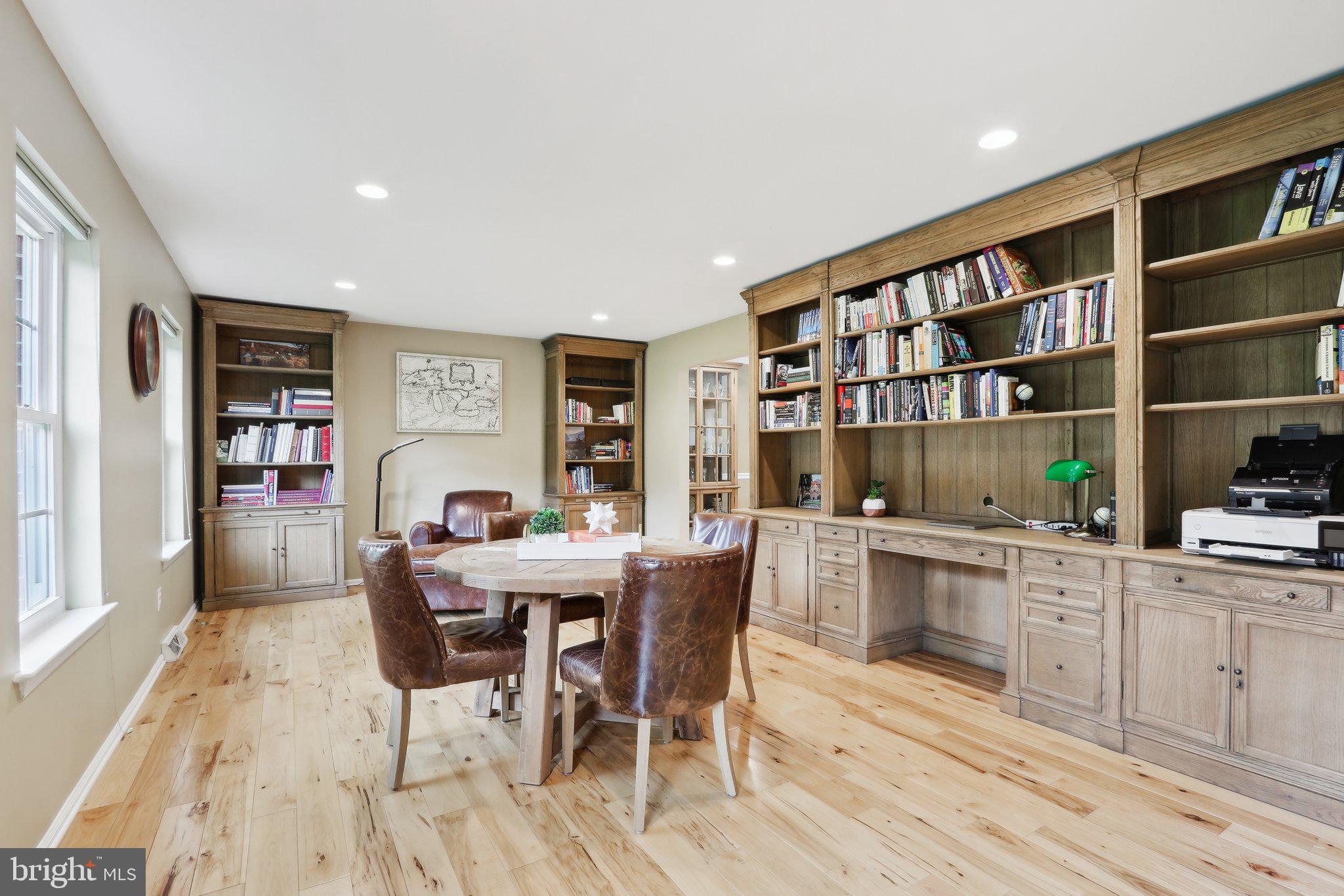 FORT WASHINGTON - Residential