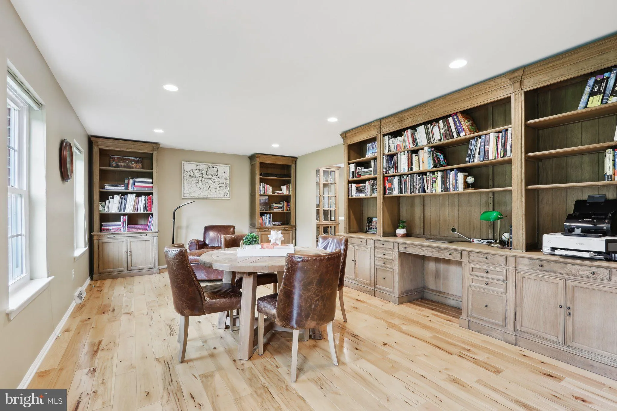 Fort Washington, Pennsylvania 19034, United States, 4 Bedrooms Bedrooms, ,3 BathroomsBathrooms,Residential,Contingent,130045