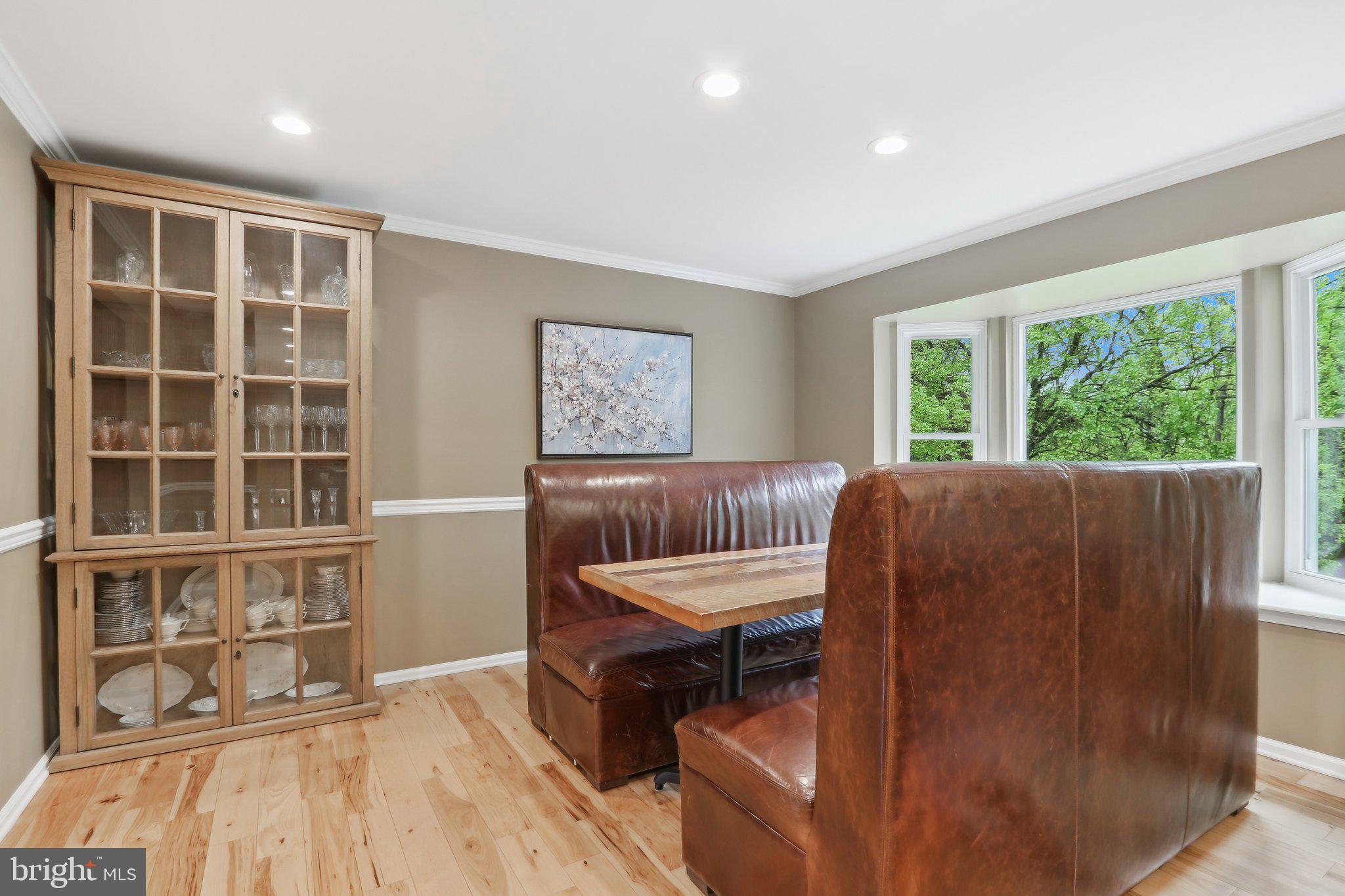 FORT WASHINGTON - Residential