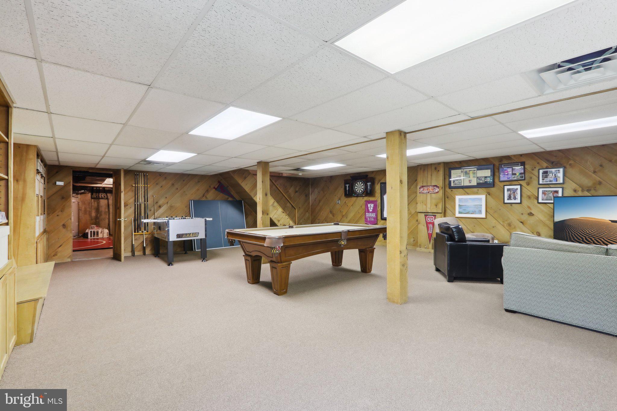 FORT WASHINGTON - Residential