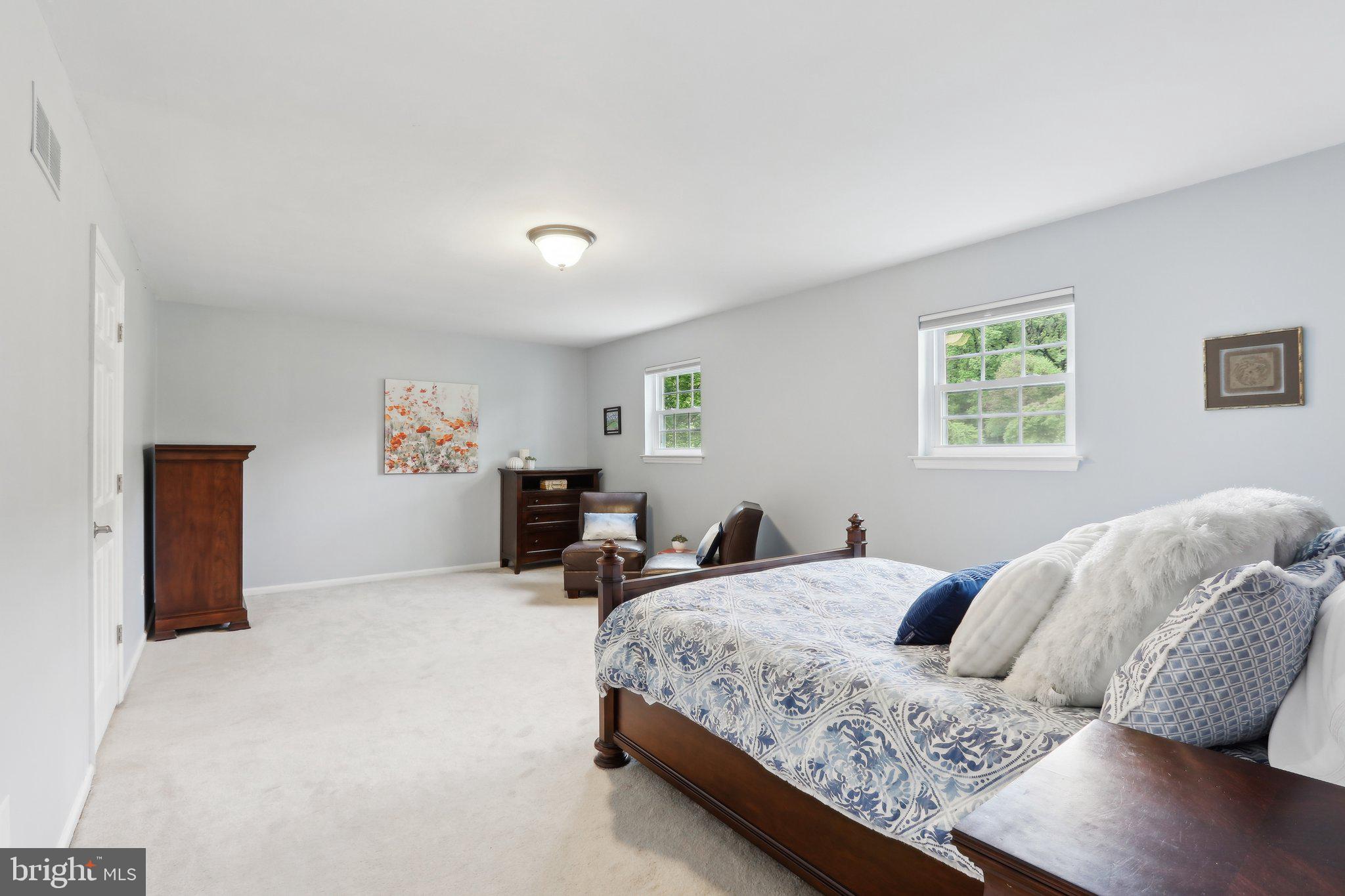 FORT WASHINGTON - Residential