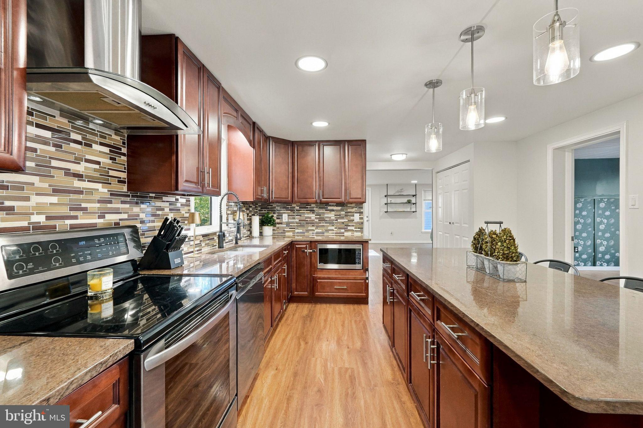 13177 GOLDEN DRIVE