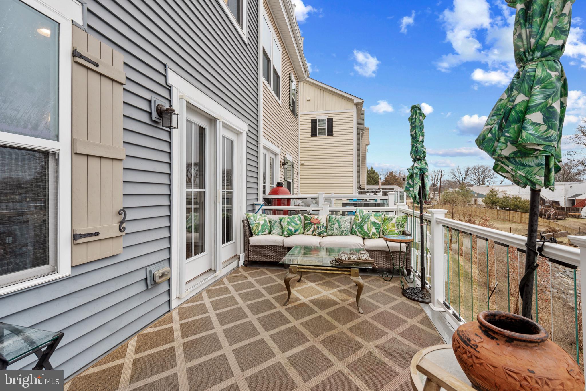 SHELTERED HARBOR - Residential