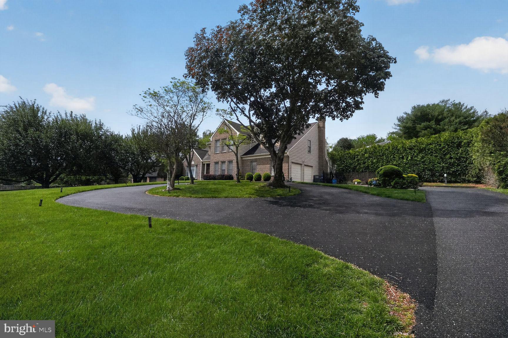 DARNESTOWN HILLS - Residential