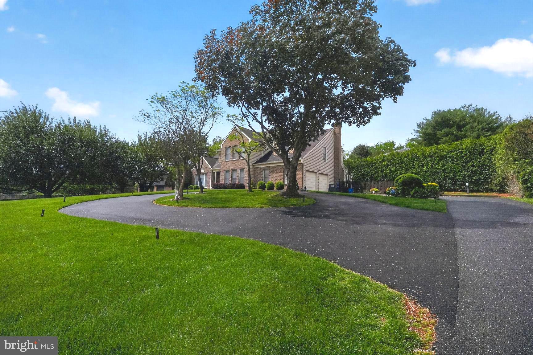 DARNESTOWN HILLS - Residential