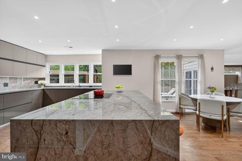 Tiny photo for 14608 Falling Leaf Way, DARNESTOWN, MD 20878 (MLS # MDMC2230594)