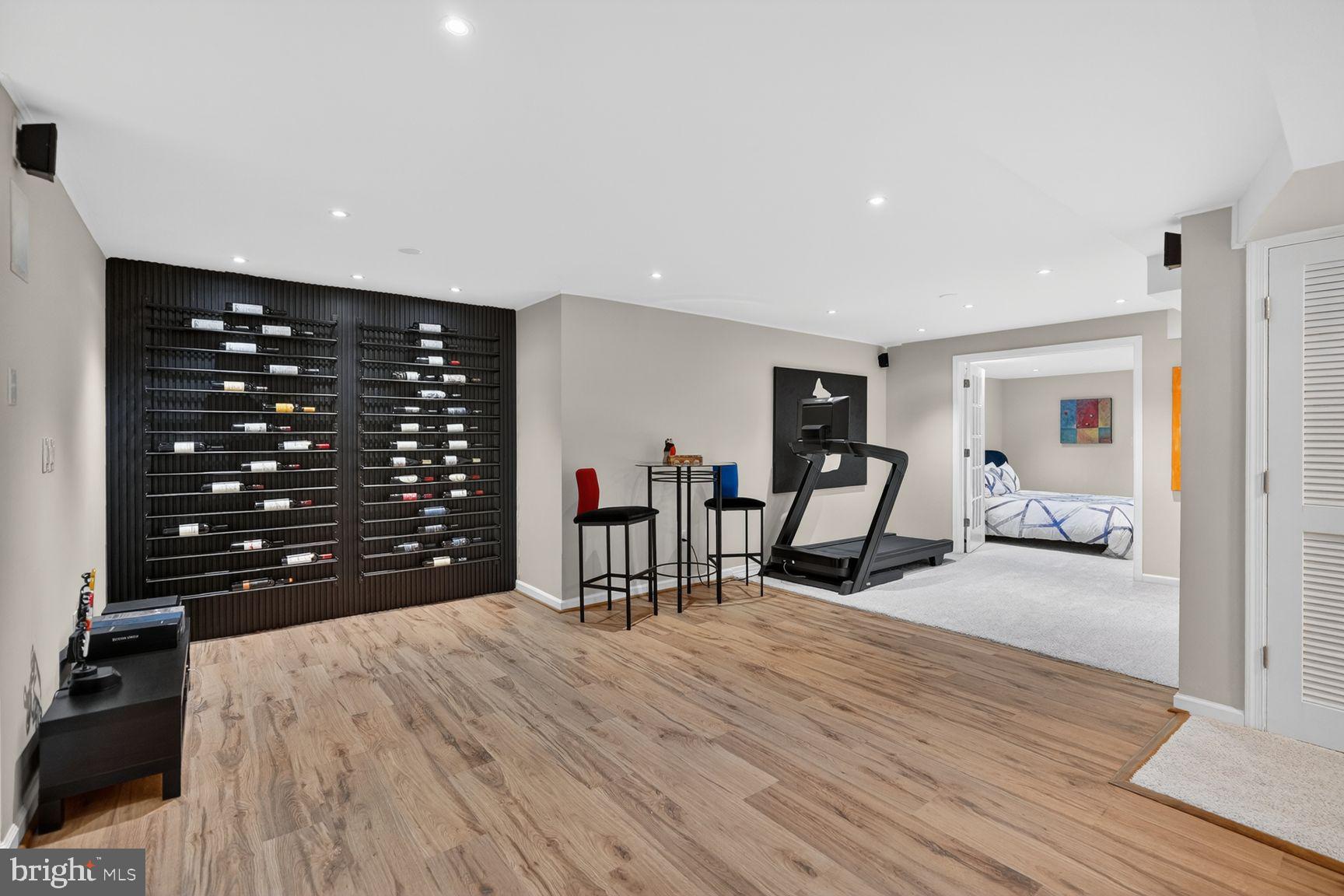 DARNESTOWN HILLS - Residential