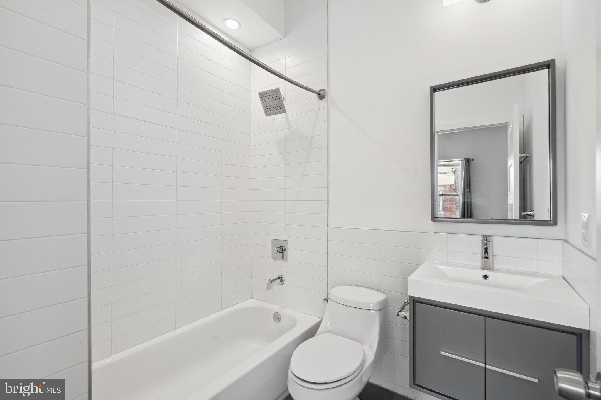 POINT BREEZE - Residential