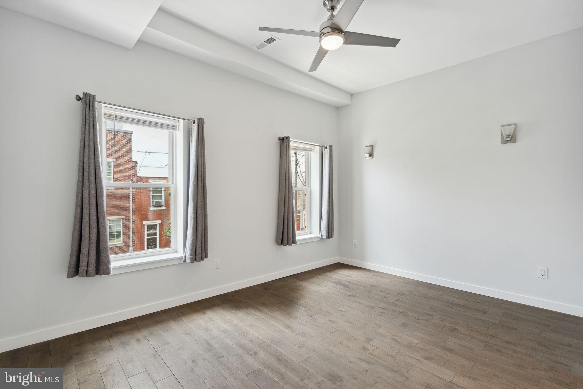 POINT BREEZE - Residential