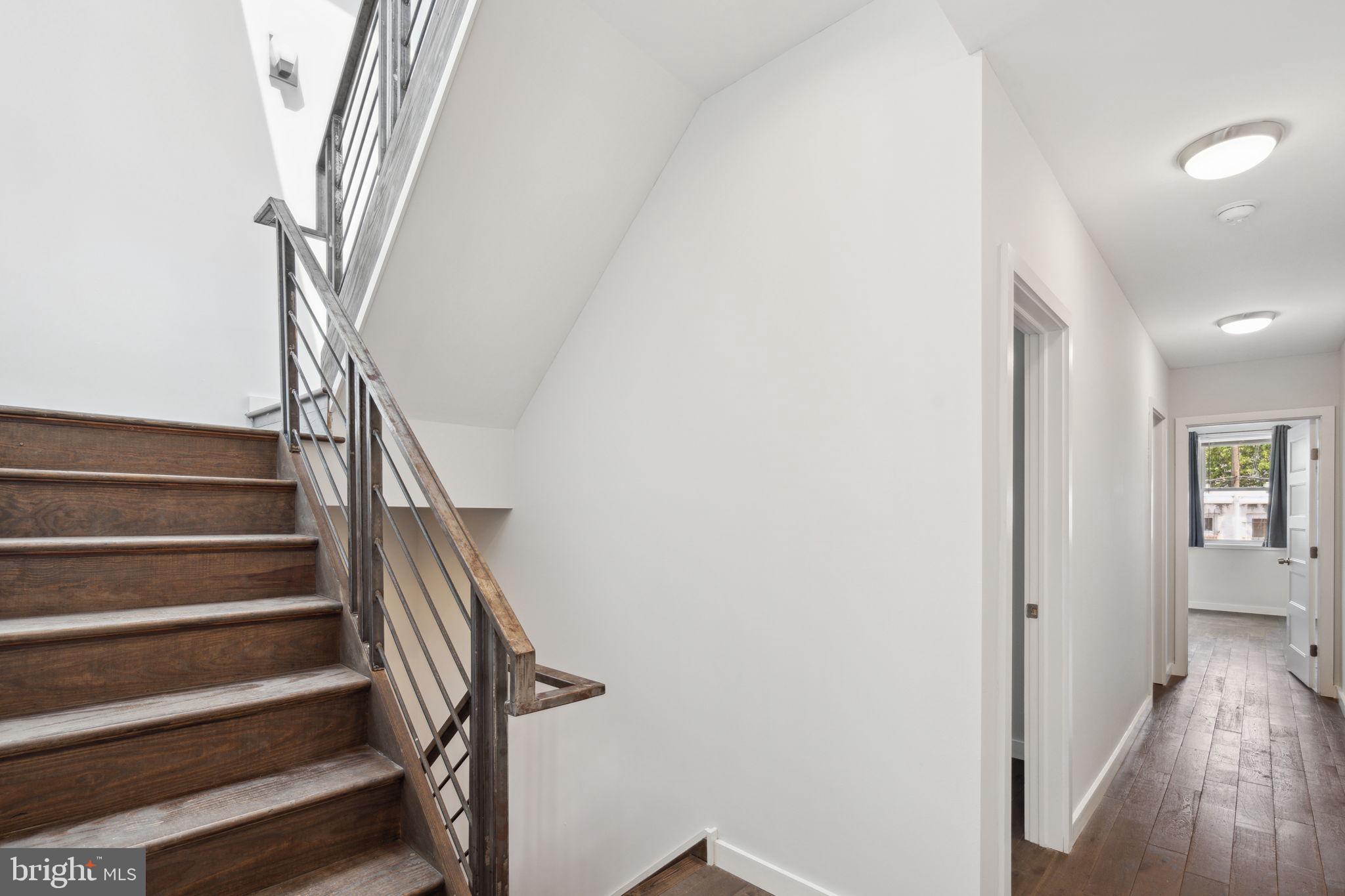 POINT BREEZE - Residential