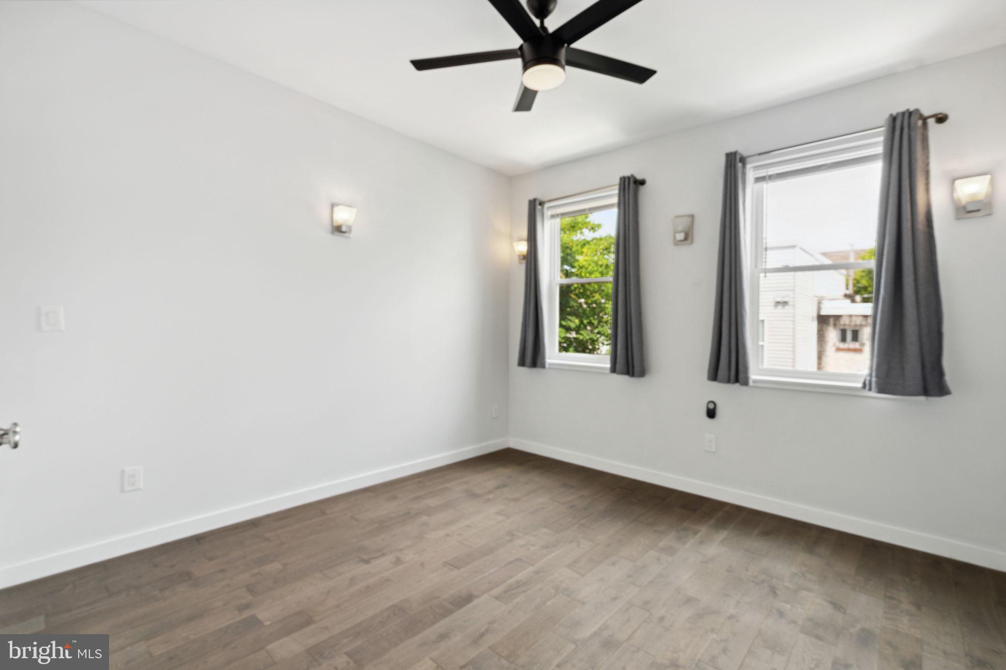 POINT BREEZE - Residential